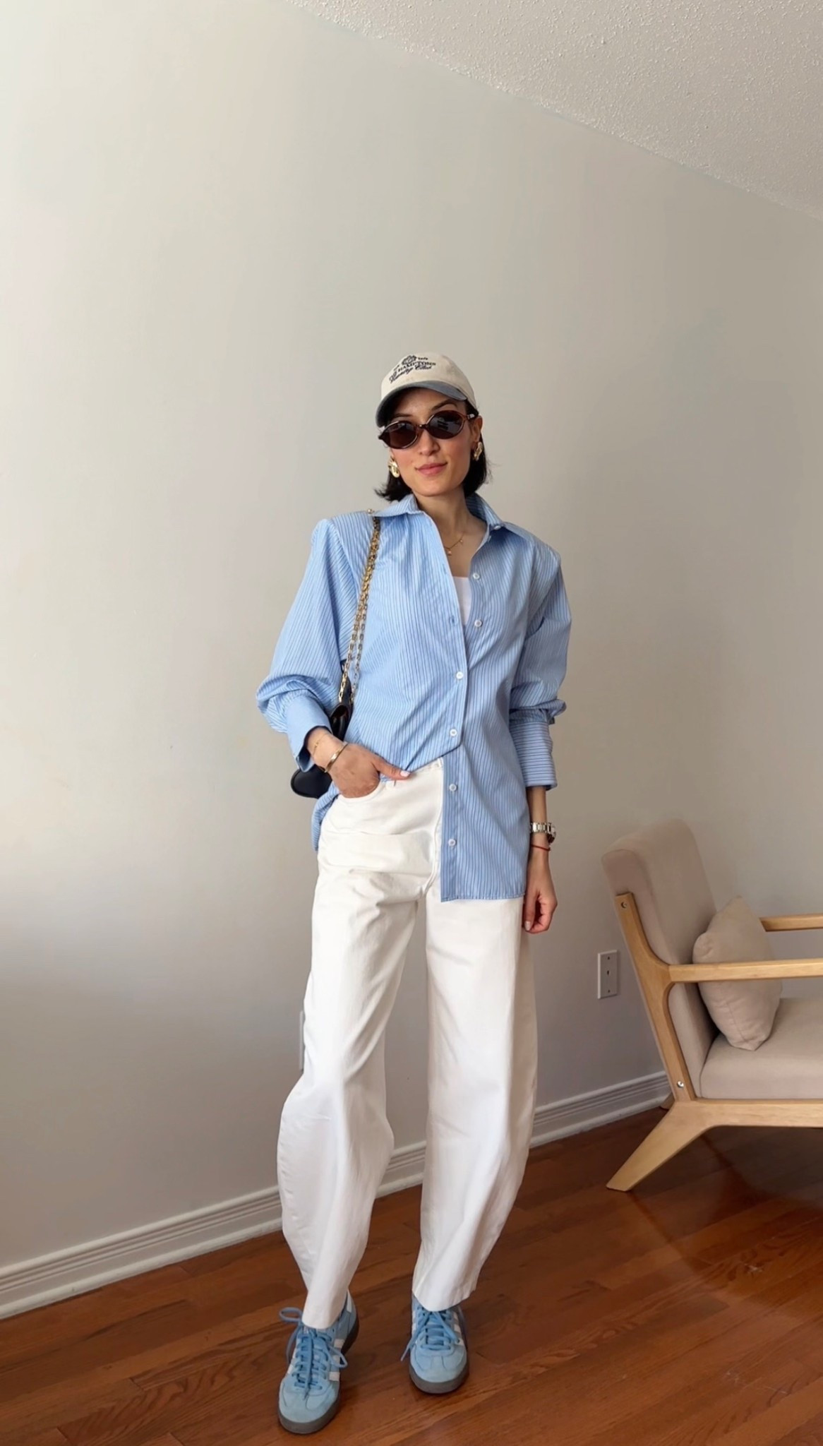 Outfit ideas! Wearing size 2 in jeans and size XS in shirt!
#zaraoutfit

#LTKootd