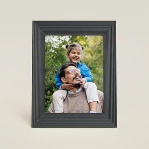 Mason 9" | Aura's freestanding, dual-orientation frame | Aura Frames