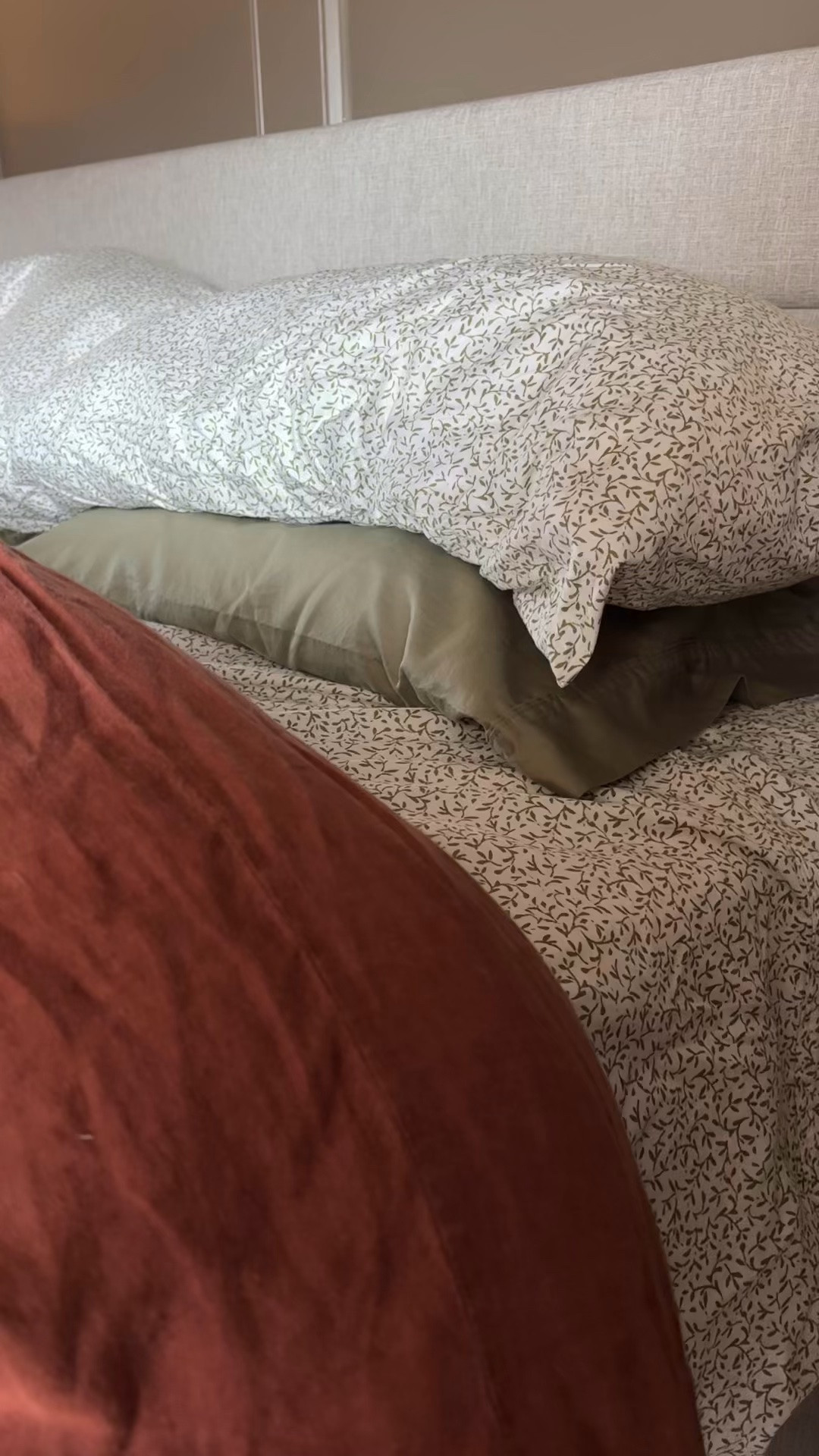 These cotton floral print sheets from Target are perfect for summer and such a good price! 

Bed sheets, affordable sheets, green sheets, floral sheets, quince duvet

#LTKHome #LTKSeasonal