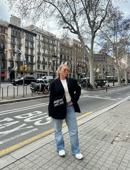 Barcelona ootd 

#LTKeurope #LTKSeasonal #LTKSpringSale