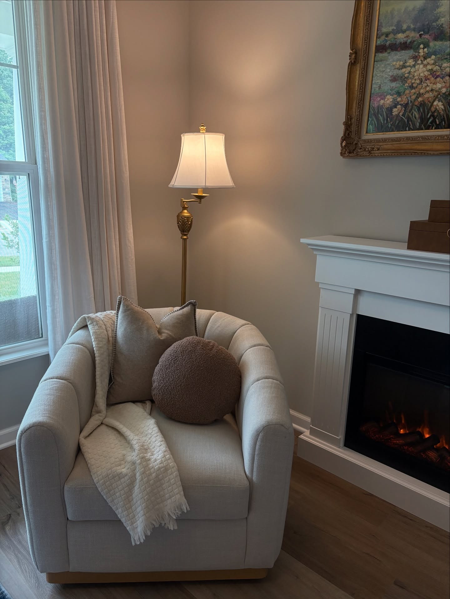 Corners of our life that make me exhale 😮‍💨

Not every inch of our home is styled or spotless (not even close…twin mom life 😅), but these corners? These moments?

They’re the ones that slow me down.. a cozy chair in the front room, muddy shoes by the swing set, laughter in the tub, and backyard rides that feel like freedom.

It’s not just about decor, it’s the little scenes that remind me why I love making a house feel like home 🏠

Comment your spots that make you exhale 💬👇

Save this for a reminder that home doesn’t have to be perfect to feel just right. 🫶

#HomeWithHeart #RealLifeStyle #DecorateWithKatie #MyCozyCorner #CornerOfMyHome #TwinMomLife #HomeMoments #ThisIsHome #BackyardMagic #StyledAndLivedIn #MotherhoodAndHome