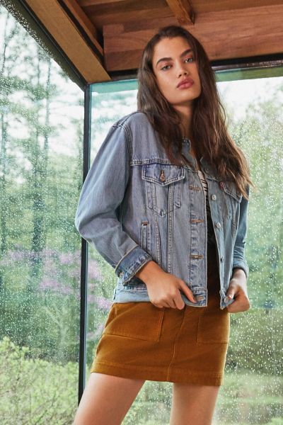 Leviâ€™s Ex-Boyfriend Denim Trucker Jacket - Blue XS at Urban Outfitters | Urban Outfitters US