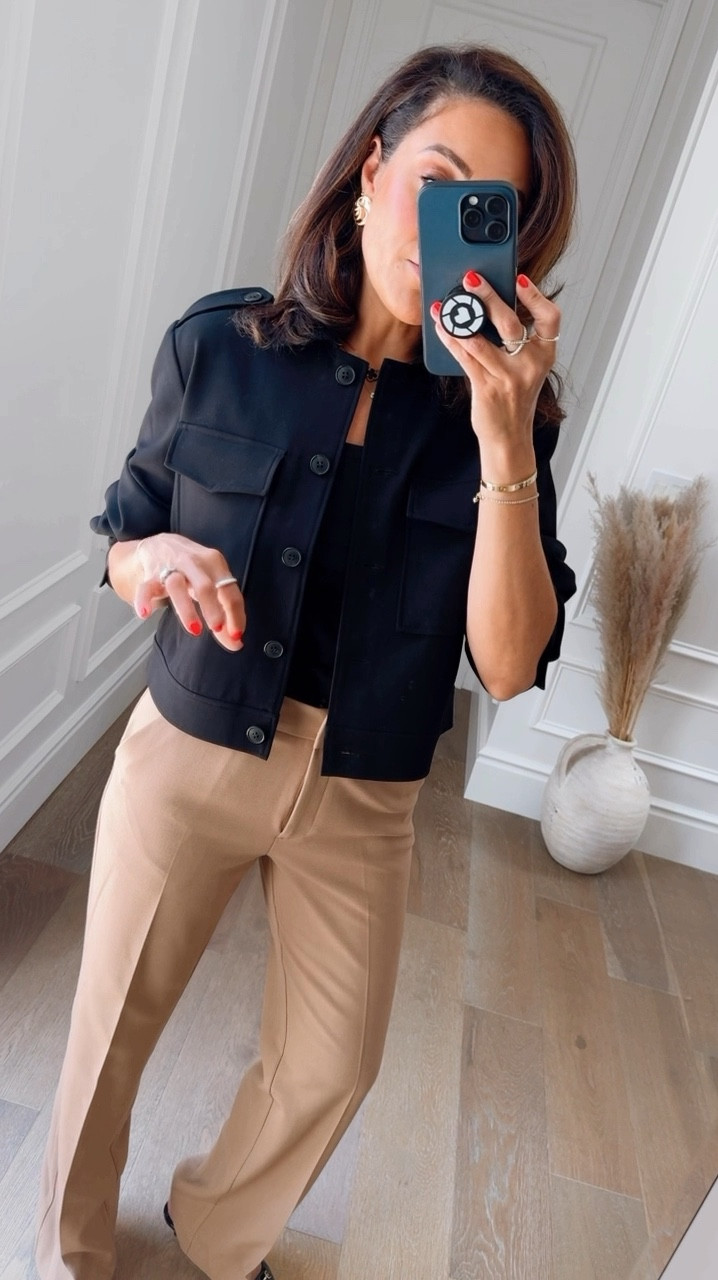 This cropped jacket is so cute and will be so versatile in fall! Pair it with trousers, denim a skirt or with a dress!! Reminder heart any posts that you want restock alerts from! 

Jacket S
Tank XS 
Pants 4
Shoes TTS




Nsale, jacket, cropped jacket, trousers, workwear, fall fashion 

#LTKSaleAlert #LTKxNSale #LTKStyleTip