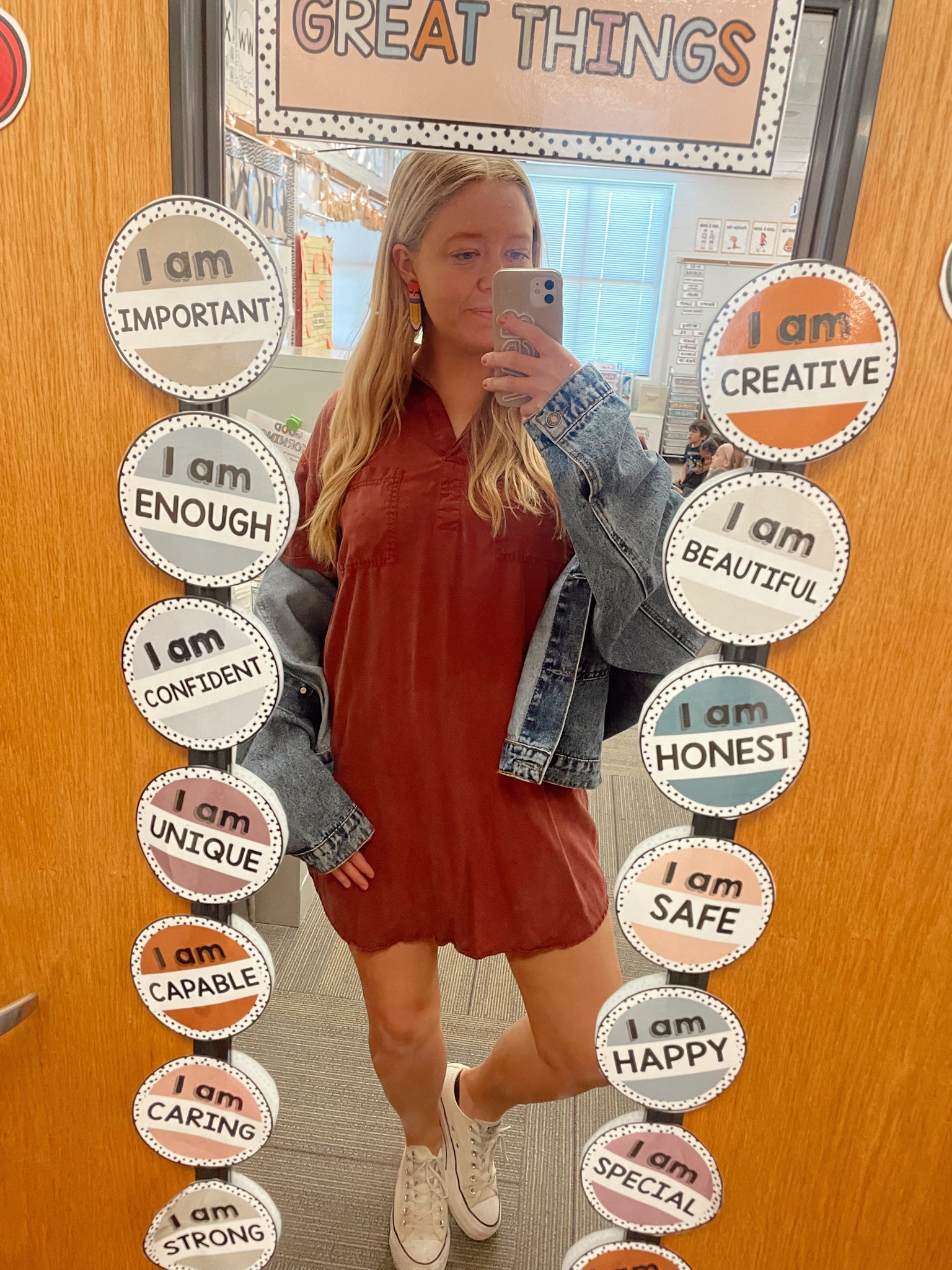 Spring teacher ootd 

Spring ootd 
Teacher ootd 
Pencil 
Comfy dress 
Converse 


#LTKStyleTip #LTKFindsUnder50 #LTKSeasonal