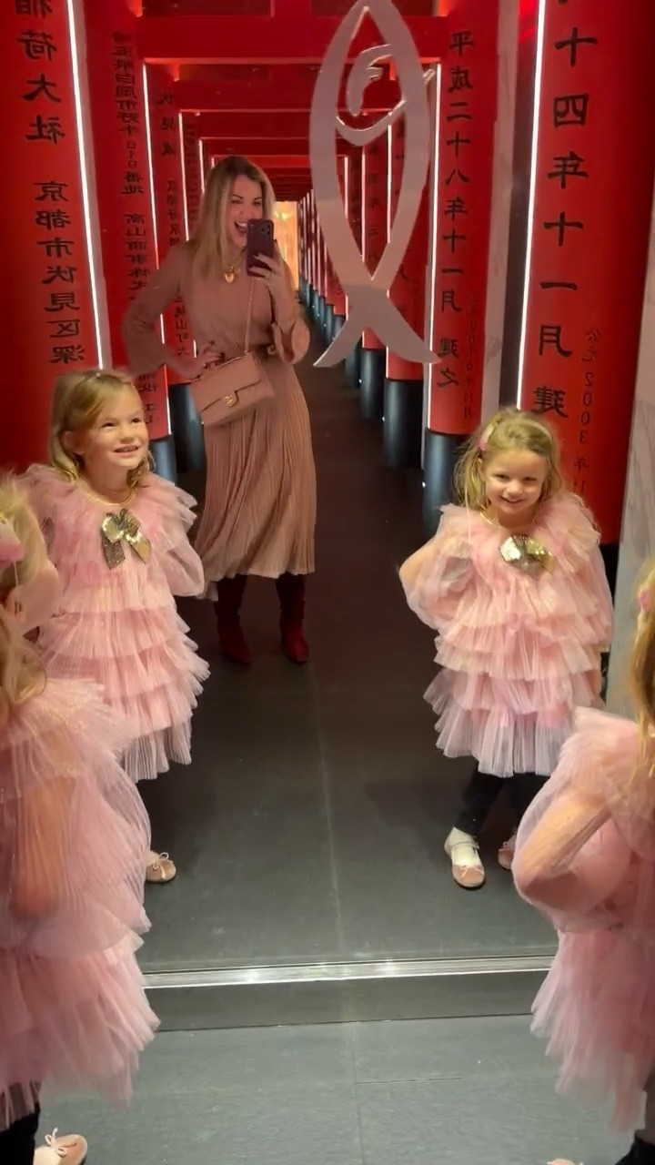 Pre dinner dancing in our pink shimmer🫶🏼

#LTKootd #LTKTravel #LTKmomlife