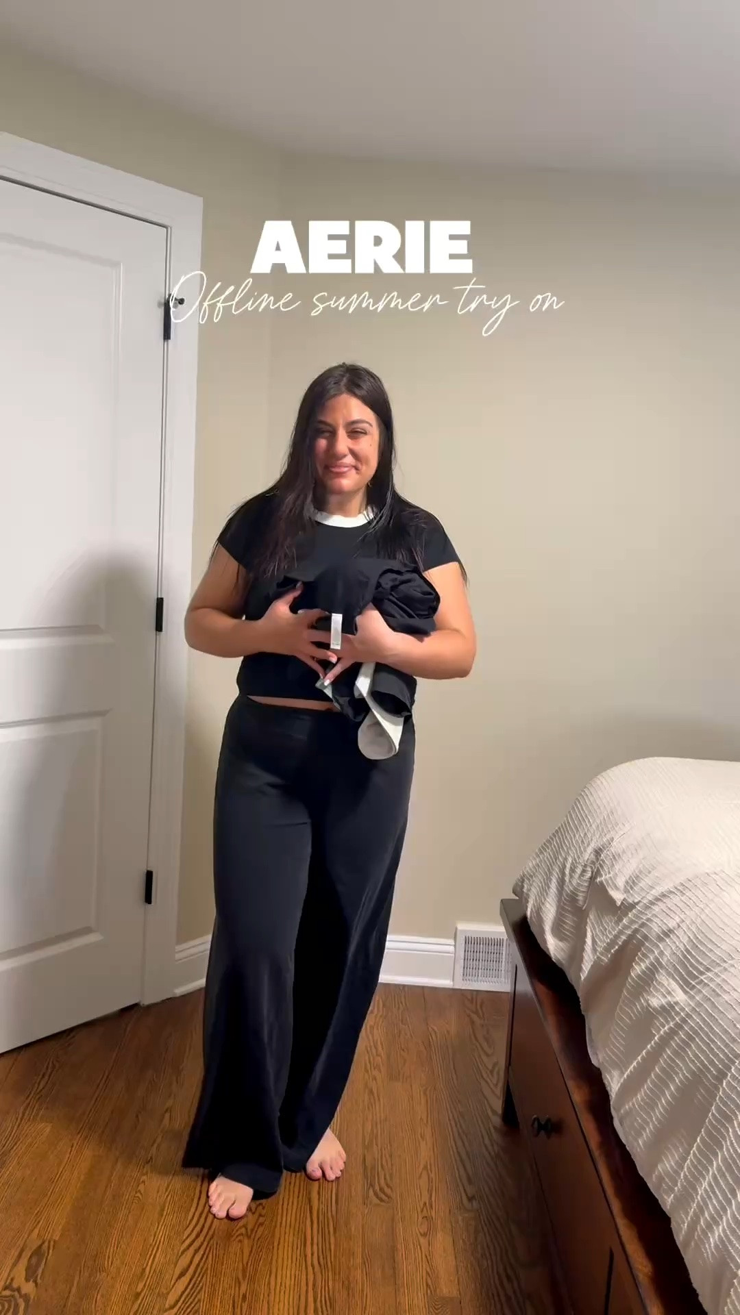 Aerie offline! Size large in everything

#LTKvlog #LTKMidsize #LTKSaleAlert