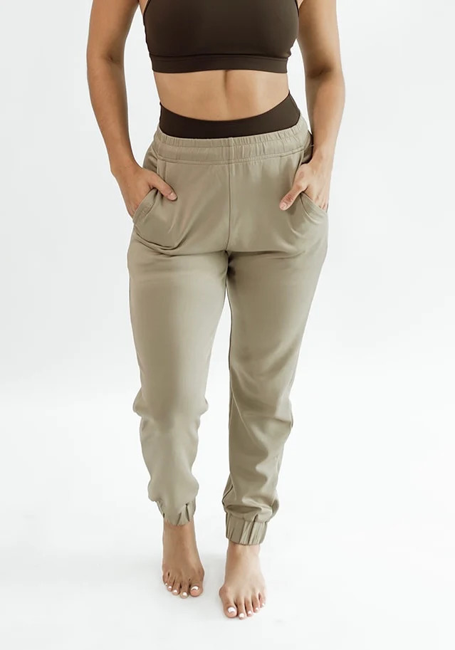 Jet Set Jogger | Volare Fitness