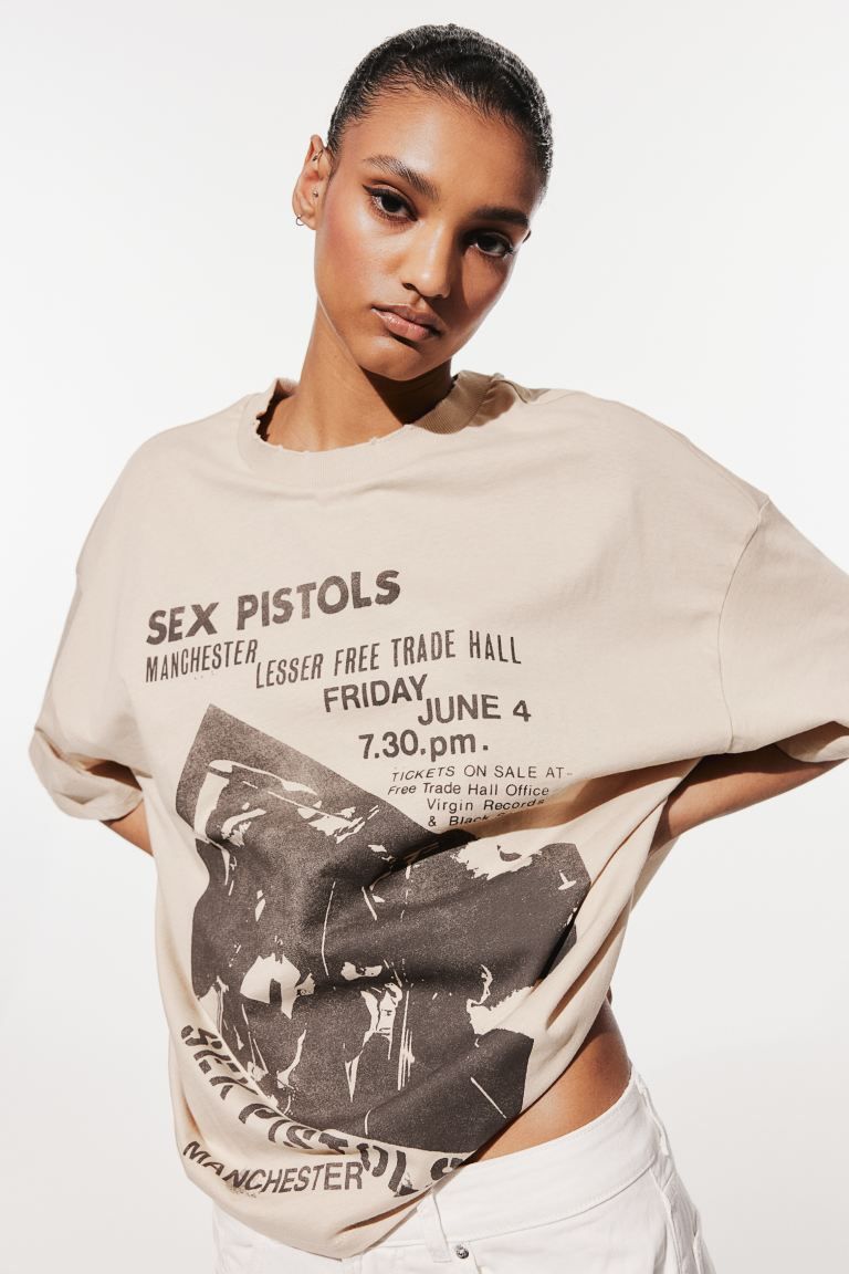Oversized Printed T-shirt - Round Neck - Short sleeve - Light beige/Sex Pistols - Ladies | H&M US | H&M (US + CA)