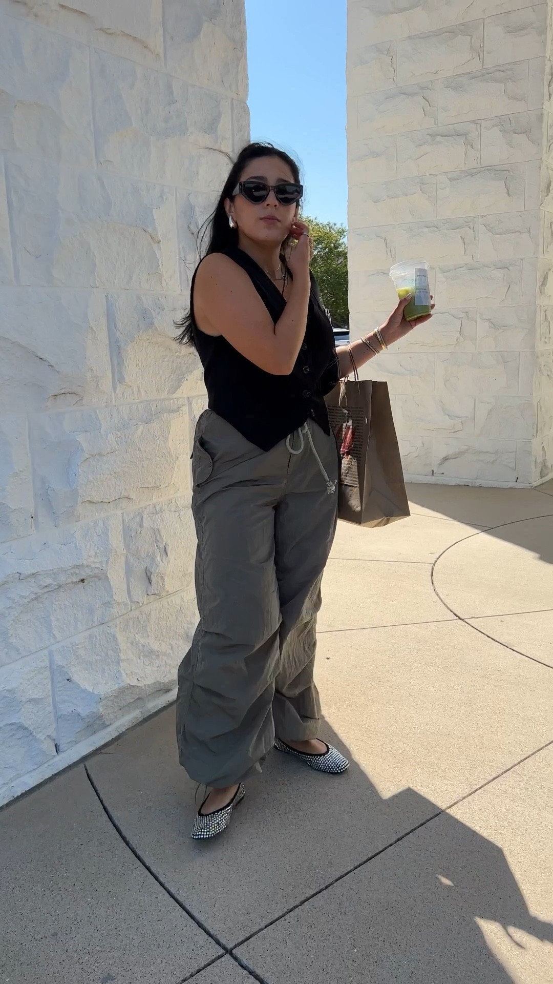 Parachute cargo pants and flats outfit 

#LTKshoecrush #LTKstyletip #LTKfindsunder100