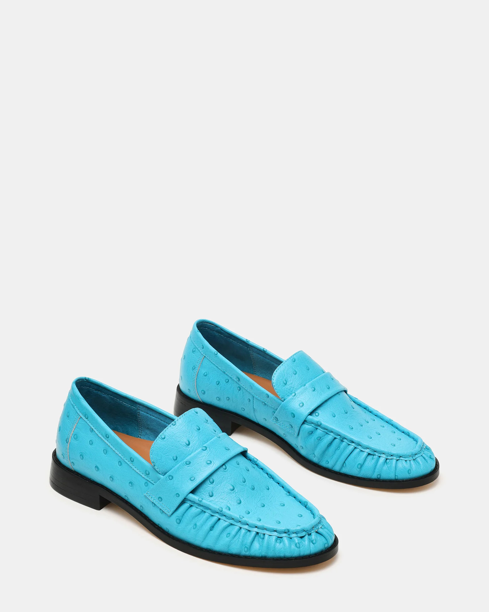RONIE Ostrich Turquoise Leather Scrunched Women's Loafer | Steve Madden (US)