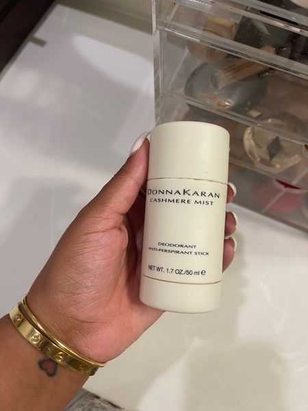 The best deodorant 
Donna Karan 
Beauty 
Beauty finds 


Follow my shop @styledbylynnai on the @shop.LTK app to shop this post and get my exclusive app-only content!

#liketkit 
@shop.ltk
https://liketk.it/3Z1VN

Follow my shop @styledbylynnai on the @shop.LTK app to shop this post and get my exclusive app-only content!

#liketkit #LTKbeauty #LTKunder100 #LTKFind
@shop.ltk
https://liketk.it/40wL0