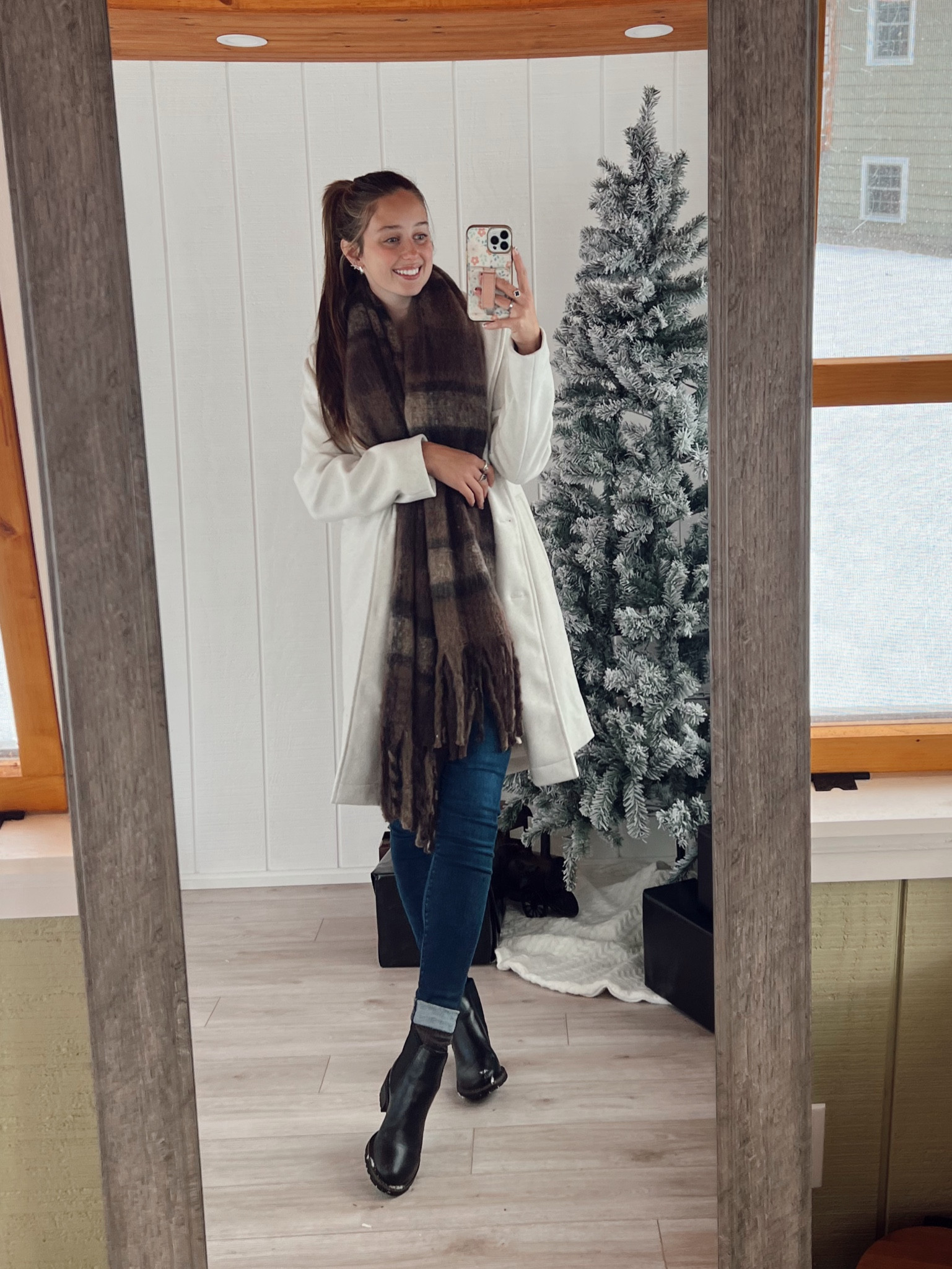 I’ve been loving a classier look this fall and this coat is absolutely perfect!! Everything is on sale today

#LTKSaleAlert #LTKCyberWeek #LTKStyleTip