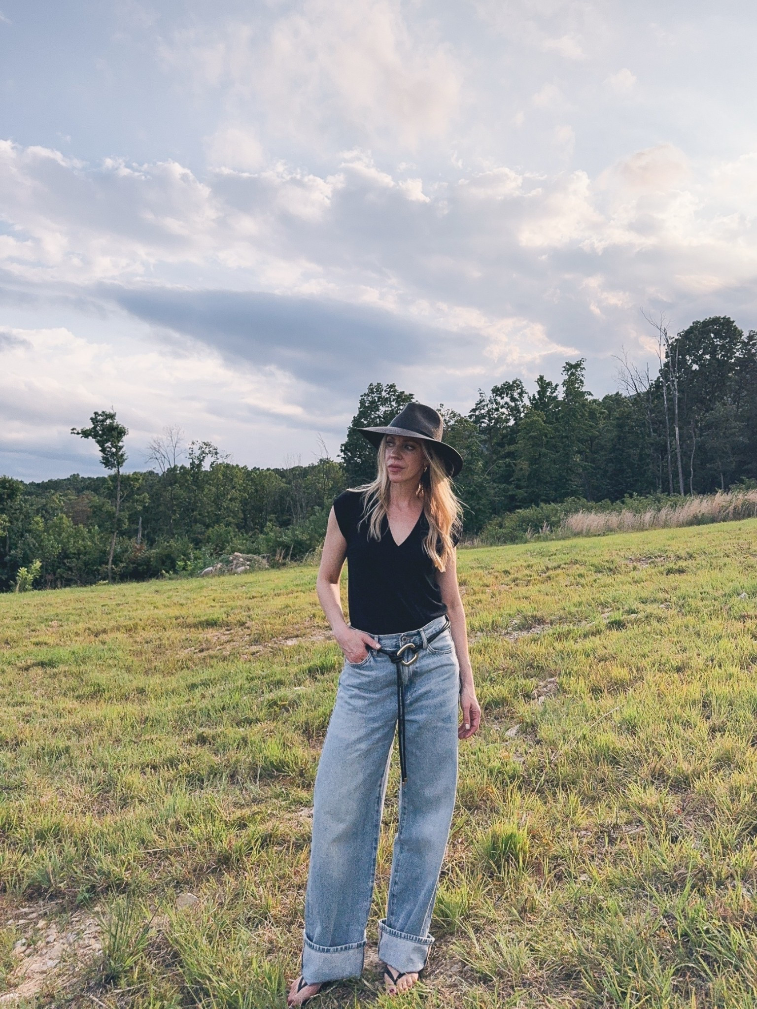 Summer casual outfit over 40, country concert, @Madewell leather wrap belt, @Zara cuffed baggy jeans

#LTKxMadewell #LTKSaleAlert #LTKOver40