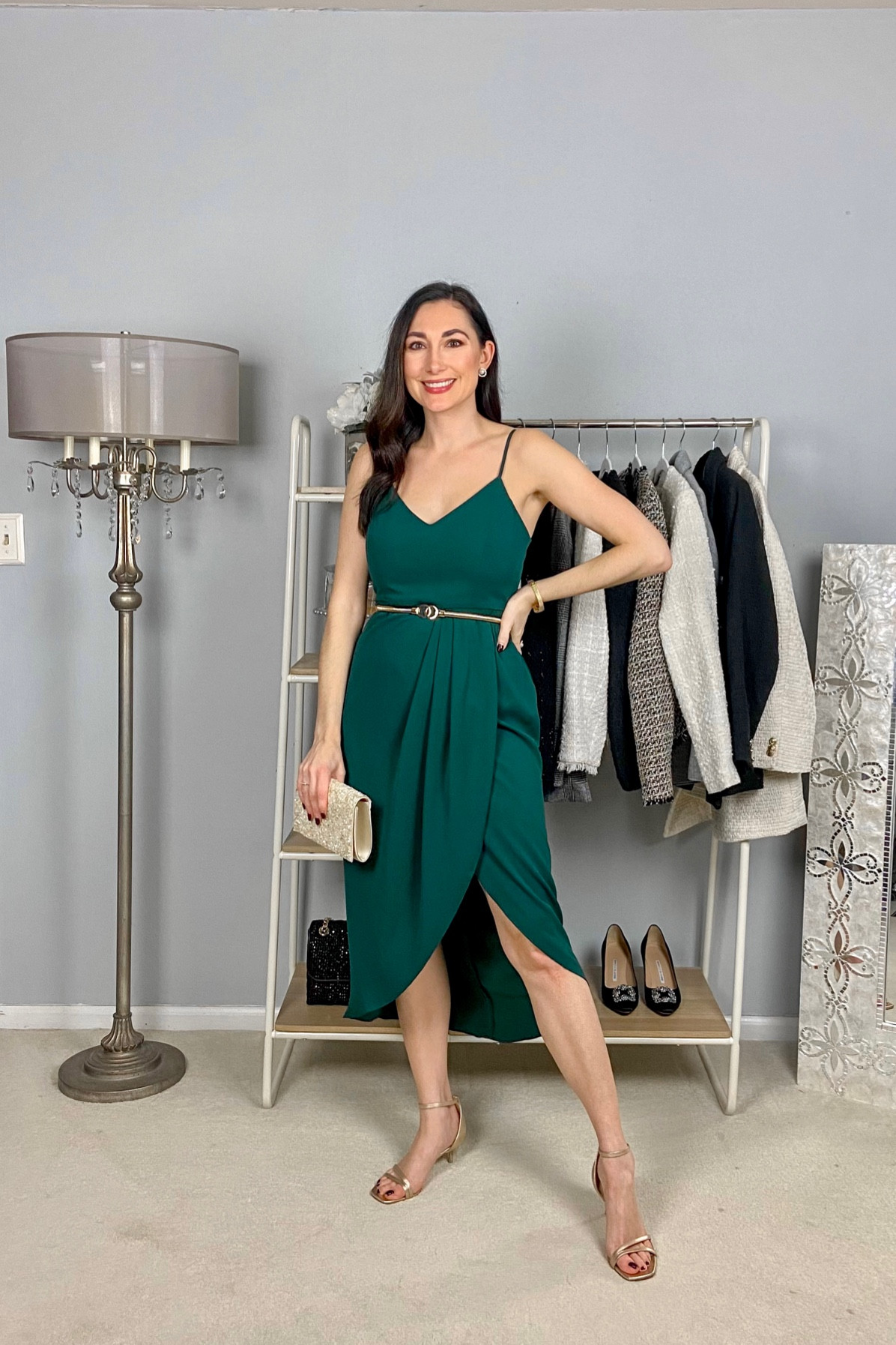 Winter wedding guest💚

Green midi dress size small, TTS
Gold ankle strap kitten heels size 7, TTS

Holiday dress 
Christmas dress
Holiday party 
Green dress 

#LTKparties #LTKwedding #LTKHoliday