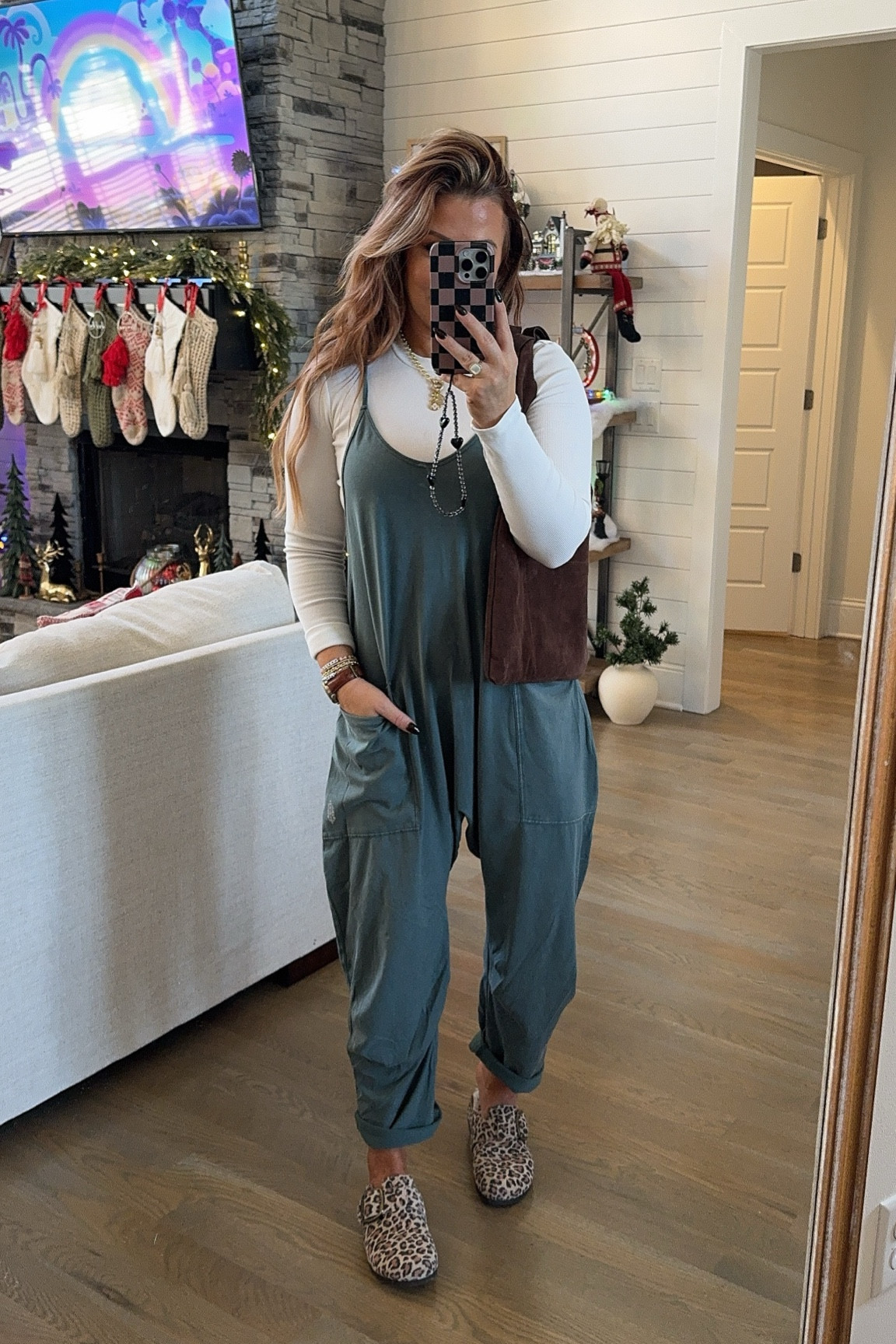 Today’s casual fit is brought to you by FREE PEOPLE and I finally realized that sizing down in these is the way to go!

Wearing Small tank & XS jumpsuit 

#freepeople #casualoutfit #ootd #fashion 

#LTKOver40 #LTKStyleTip #LTKShoeCrush
