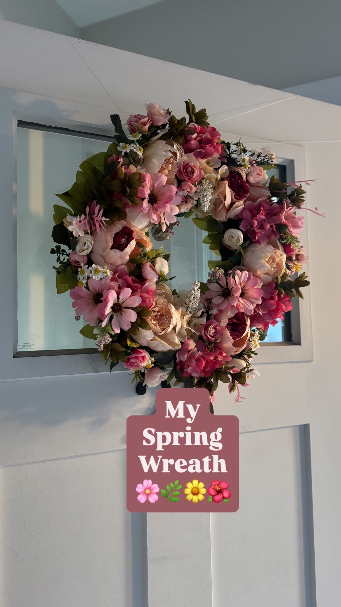 A little touch of spring colors at your front door 🩷🌿🌸🌼🌺

I love seasonal wreaths that look expensive for under $50, so you can buy a few and alternate — or, just look like you splurged! 🤑

#LTKSeasonal #LTKHome #LTKSaleAlert