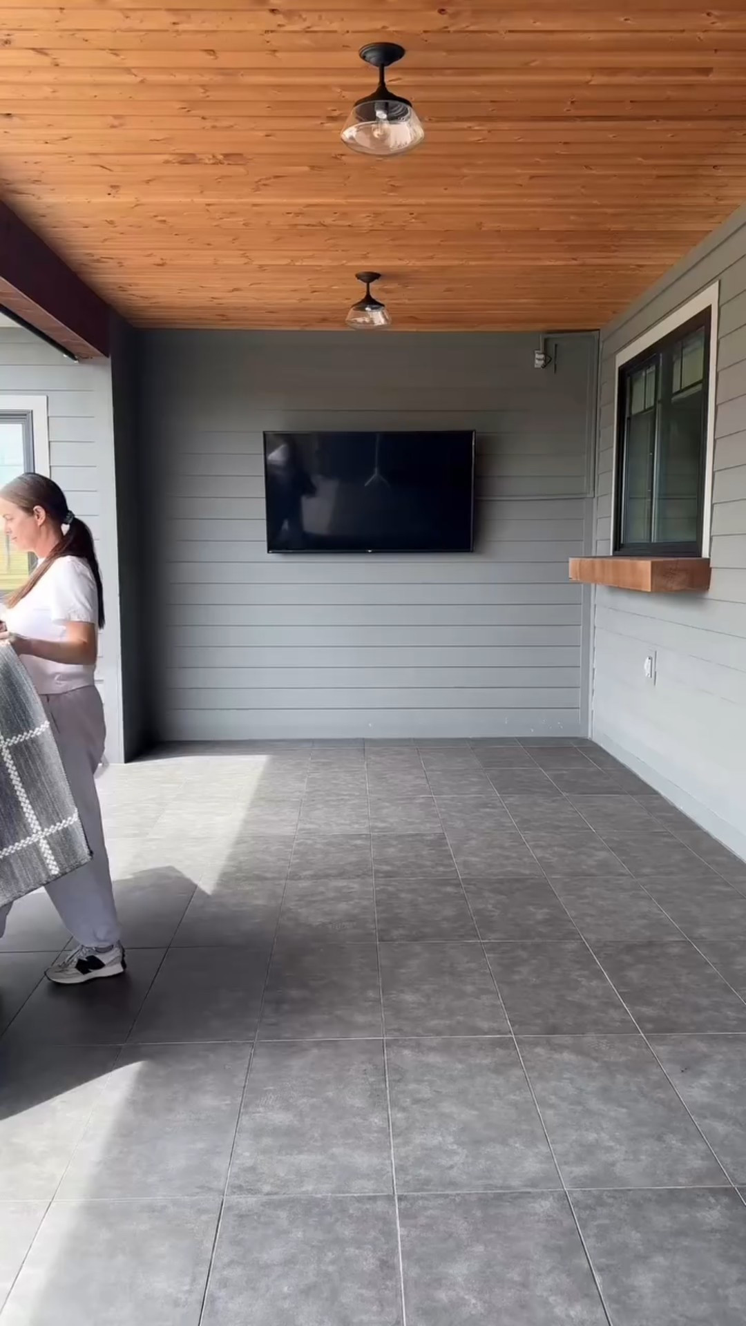 LIFE RESET ERA ✨ If I’m being real, life has felt a little chaotic lately. 
The house is cluttered.
My gut health is out of whack.
My skin’s flaring up.
And my brain? Tired. All the time.

Between prioritizing work and just trying to keep up, I’ve been putting off a full reset. 

I’ve said I was going to start a life reset since last summer, one year later … I’m just … READY to feel better in my space, my body, my mind.

I’m starting small, but this is my “life reset era”, and I’m not waiting until everything’s perfect to share it.

Tell me what’s one area of your life you’re ready to reset first? 
(drop it in the comments, I want to cheer you on!)

If you’re feeling stuck or need a reset, too, let’s do this together. 

Chat soon! - T 

#LifeReset #ADHDCreator #DeclutterWithMe #GutHealthJourney #MentalHealthMatters #StartWhereYouAre