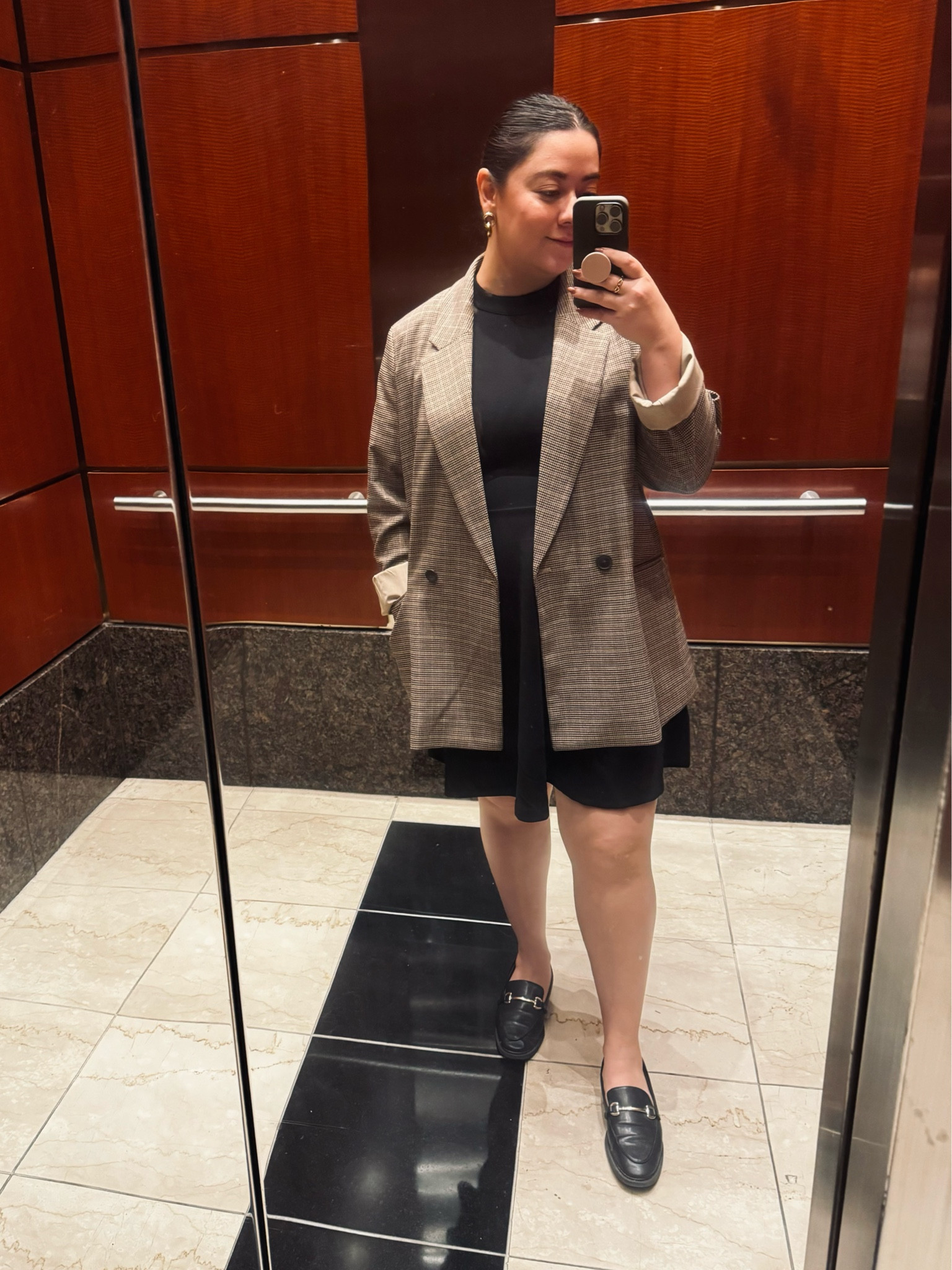 Monday outfit! I love this H&M blazer!

#LTKworkwear