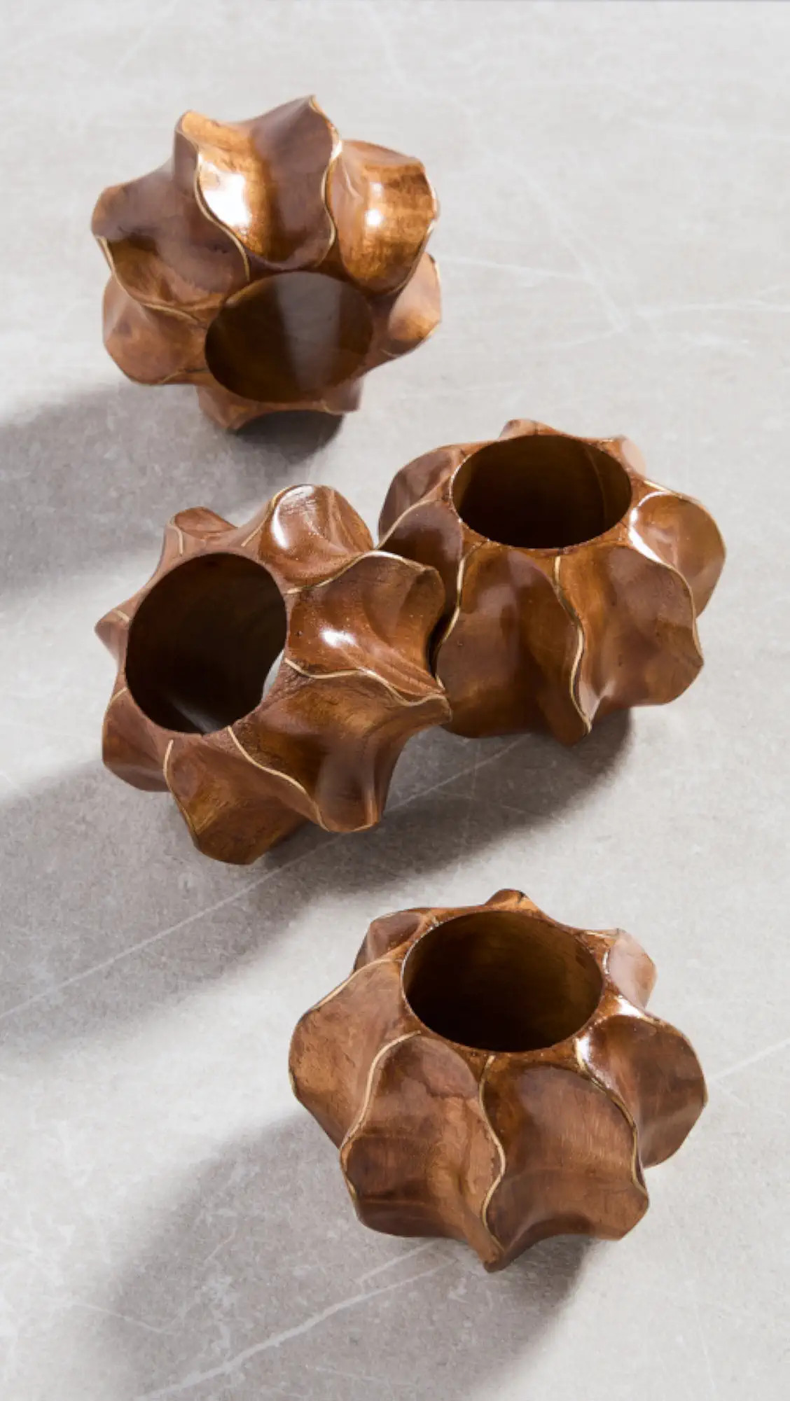 Kim Seybert Set of 4 Twist Napkin Rings | Shopbop | Shopbop