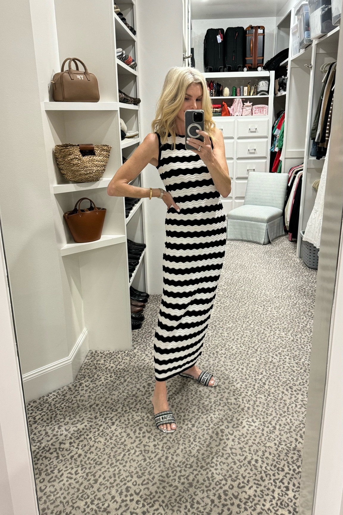 Dress - S 
Slides - TTS 