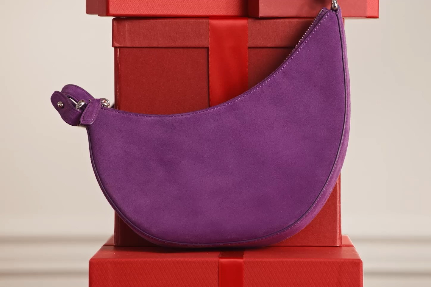 The year’s breakout bag. Searches for crescent bags shot for the moon.

Duo Glazed Leather Crossbody Bag | Kate Spade New York 

 #LTKGiftGuide