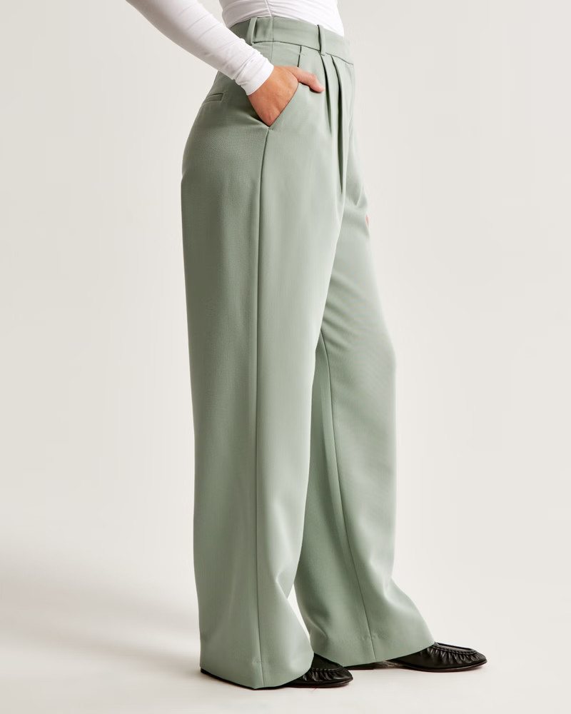 Women's Curve Love A&F Sloane Tailored Pant | Women's Office Approved | Abercrombie.com | Abercrombie & Fitch (US)