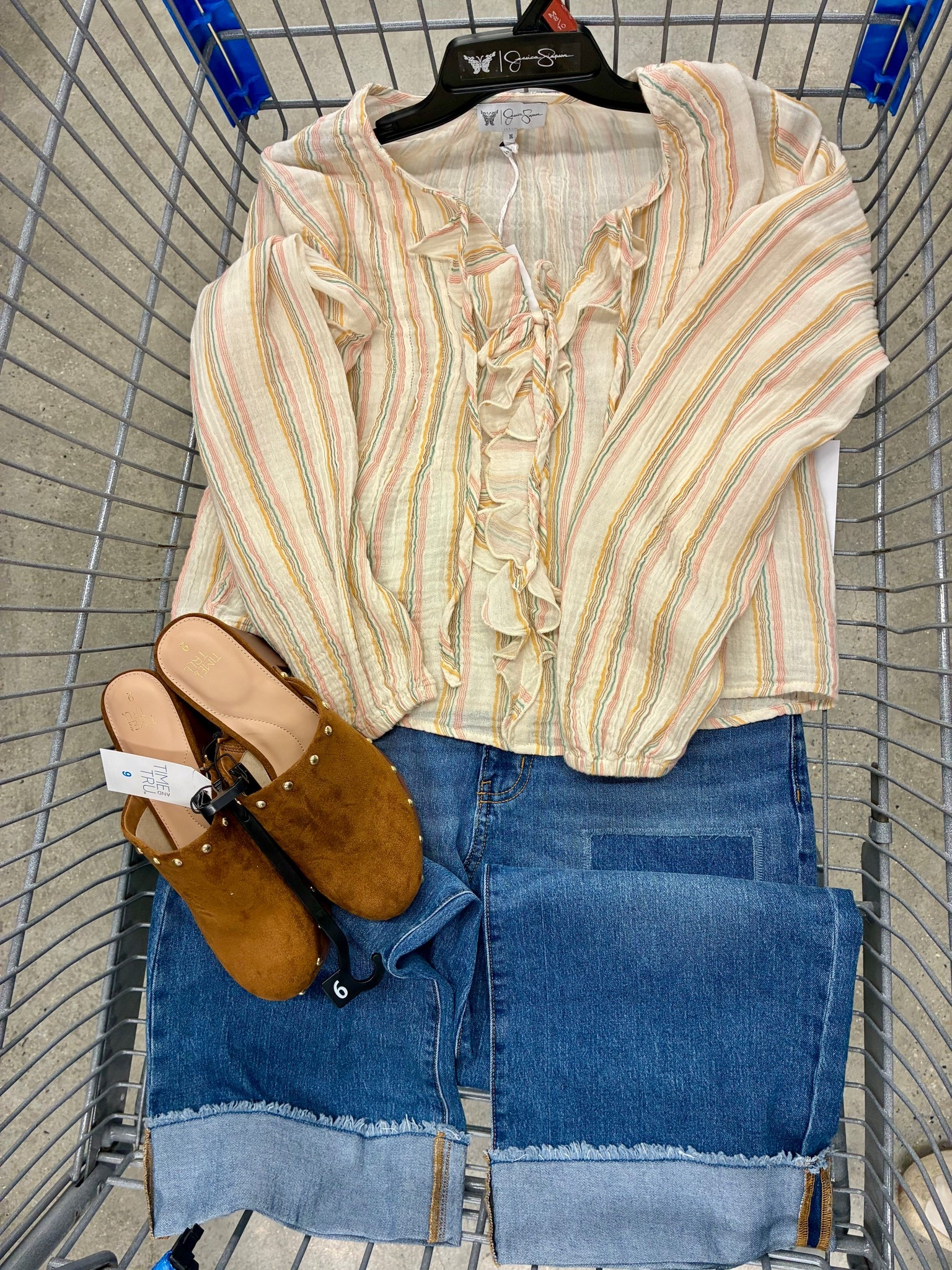 This outfit is perfect for spring 😍 

#LTKdayinmylife #LTKootd #LTKSeasonal