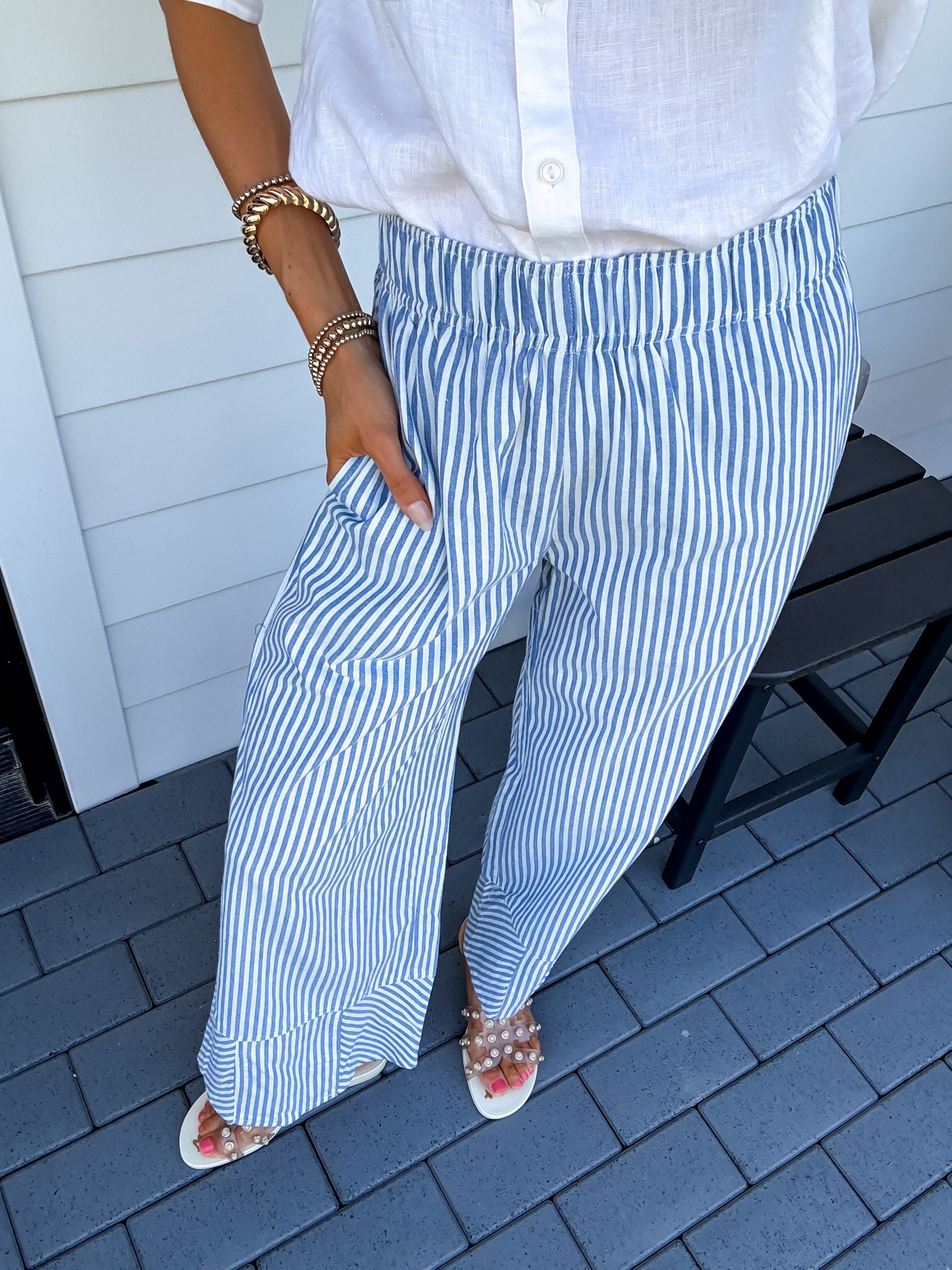 Wearing a small top and pants

#LTKdayinmylife #LTKmomlife #LTKootd