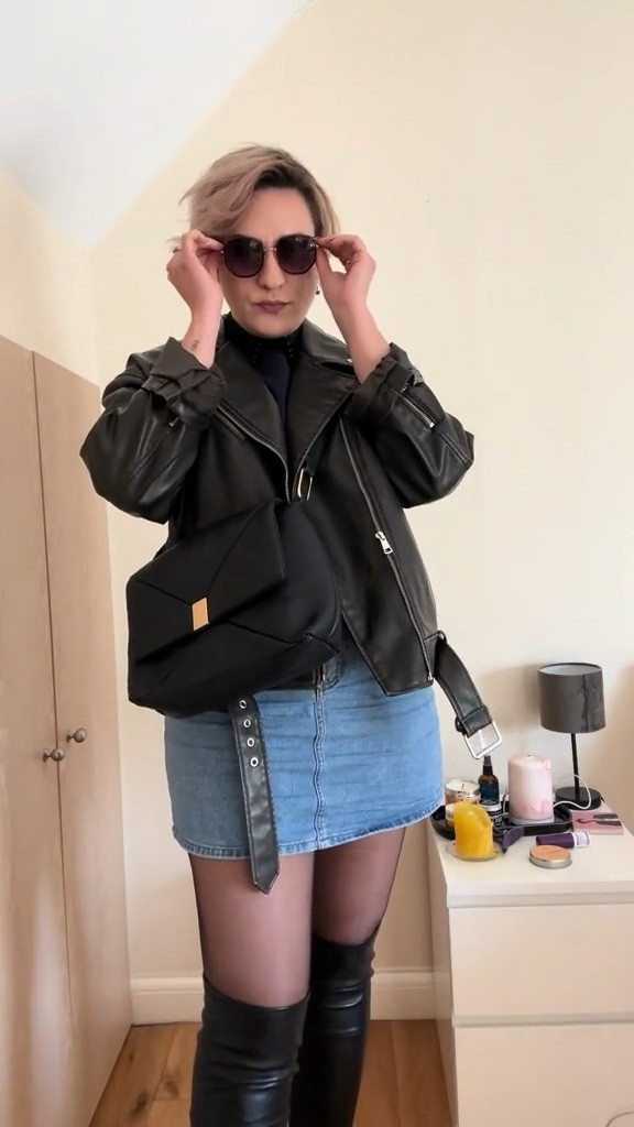 Getting ready with the moisturiser that smells like home (girl from Rio here) and leave the skin so soft the whole day! Self care is the best care!
#LTKxSpaceNK 

#LTKbeauty #LTKmidsize #LTKstyletip