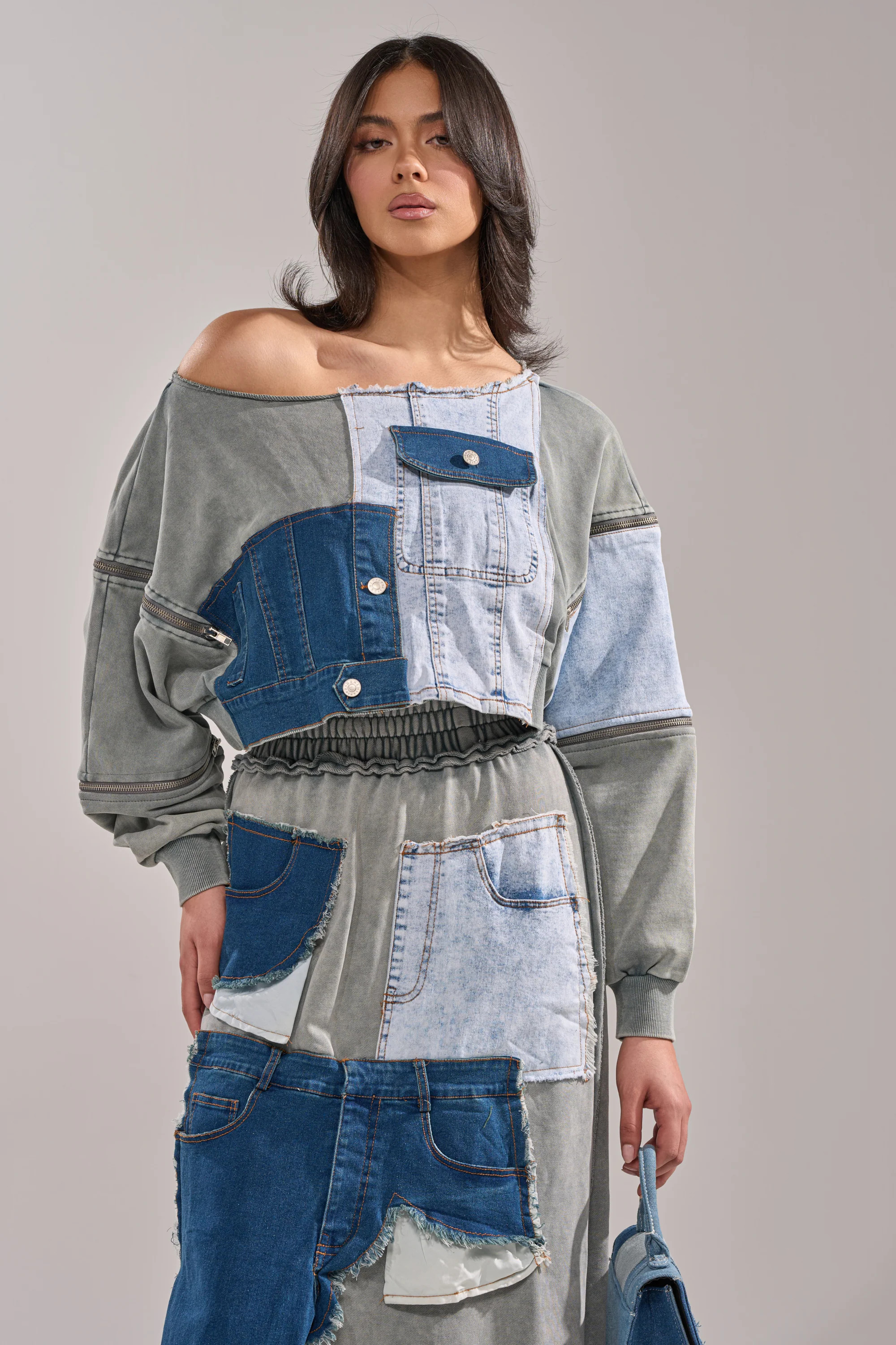 DENIM DREAMS ZIPPER DETAIL SWEATSHIRT | AKIRA