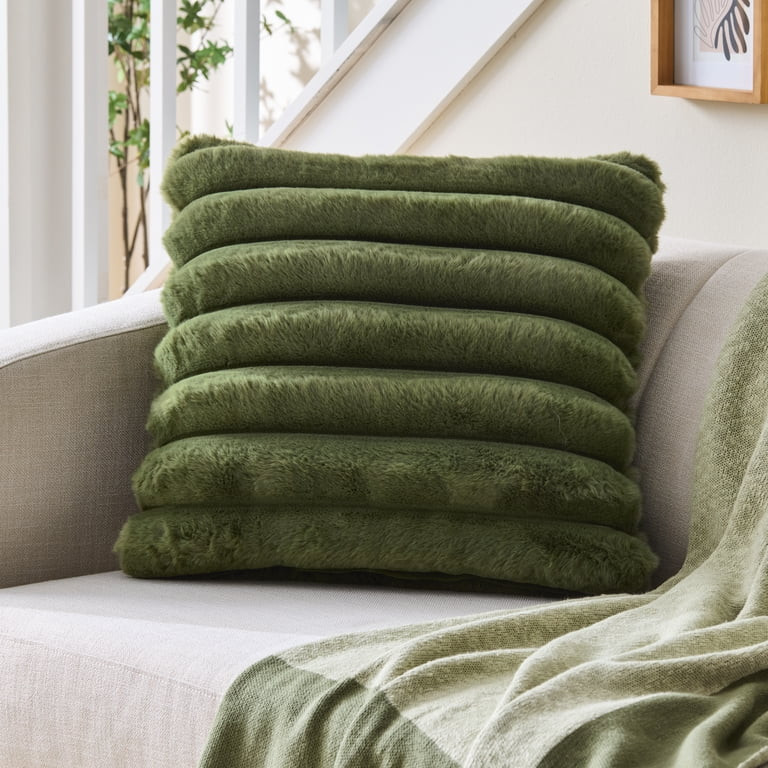 Better Homes & Gardens Coj\u00edn Decorativo de Canal de Piel Sint\u00e9tica de 22 in x 22 in, Ci... | Walmart (US)