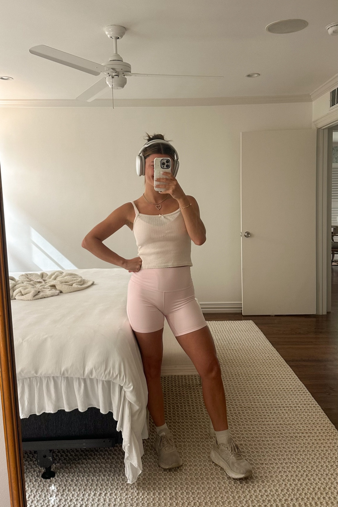 Morning Walk Outfit💗💕

Top - size 6 
Shorts - size 6 