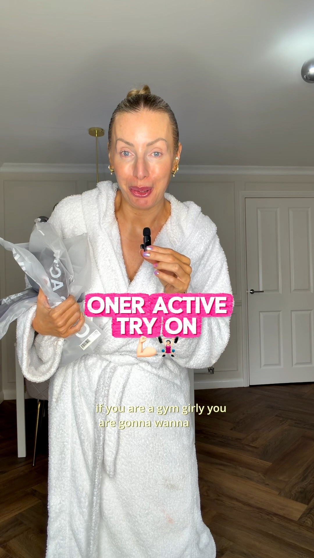 I wear size medium in top and bottoms in the first set. 
In the second set I wear medium bottoms and large top  

#LTKfitness #LTKuk