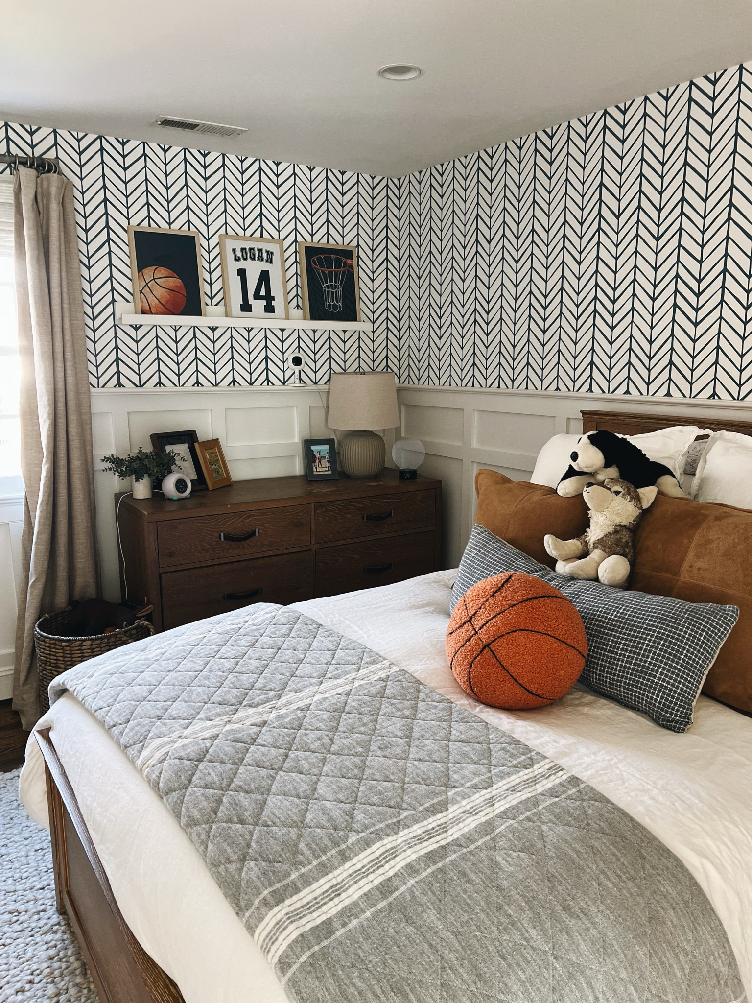 Logan’s bedroom decor, kids bedroom decor, sports decor 

#LTKKids #LTKHome