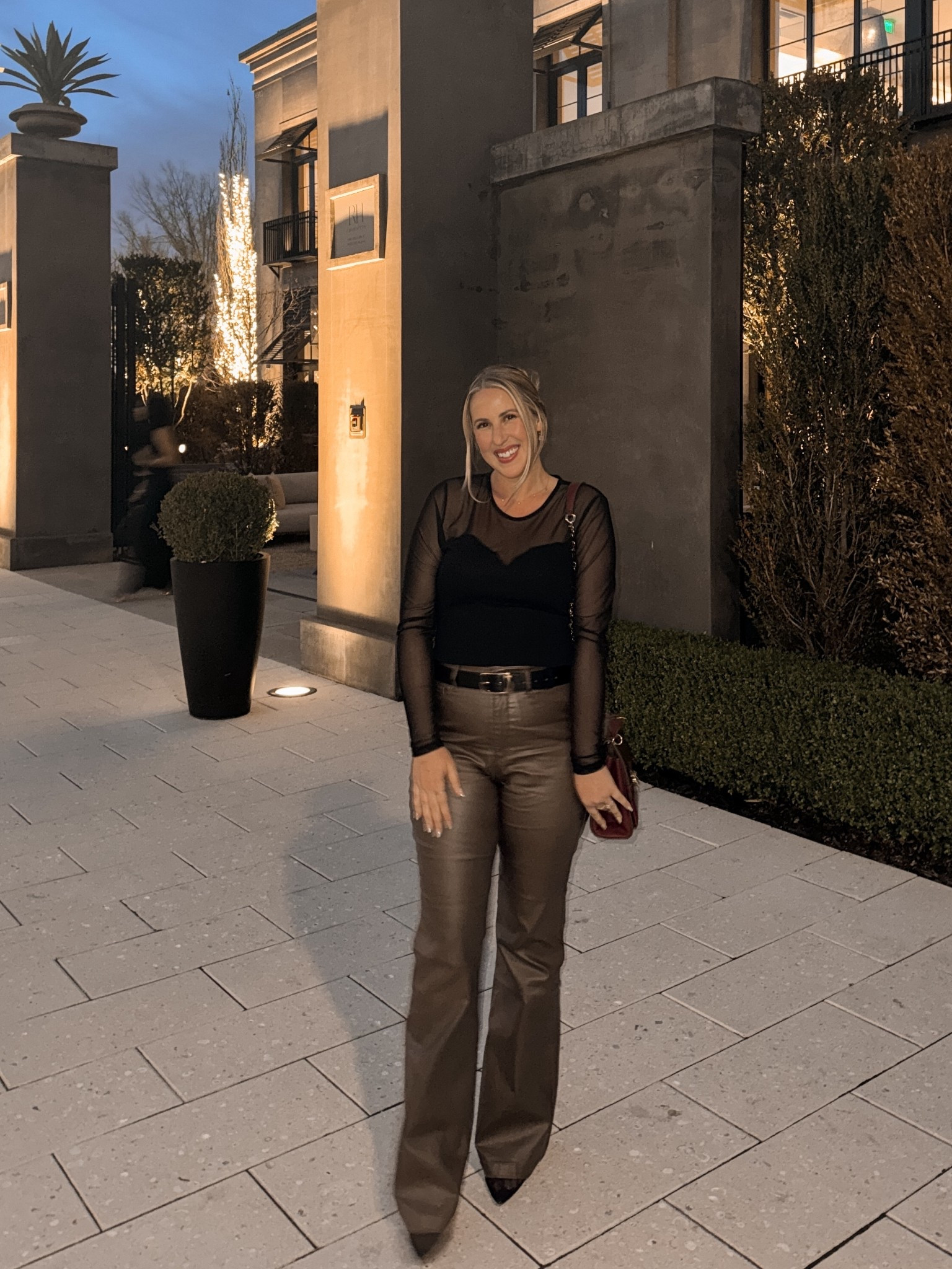 Exact top is out of stock but I linked several other beautiful options! 🖤

#LTKootd #LTKMidsize #LTKSaleAlert