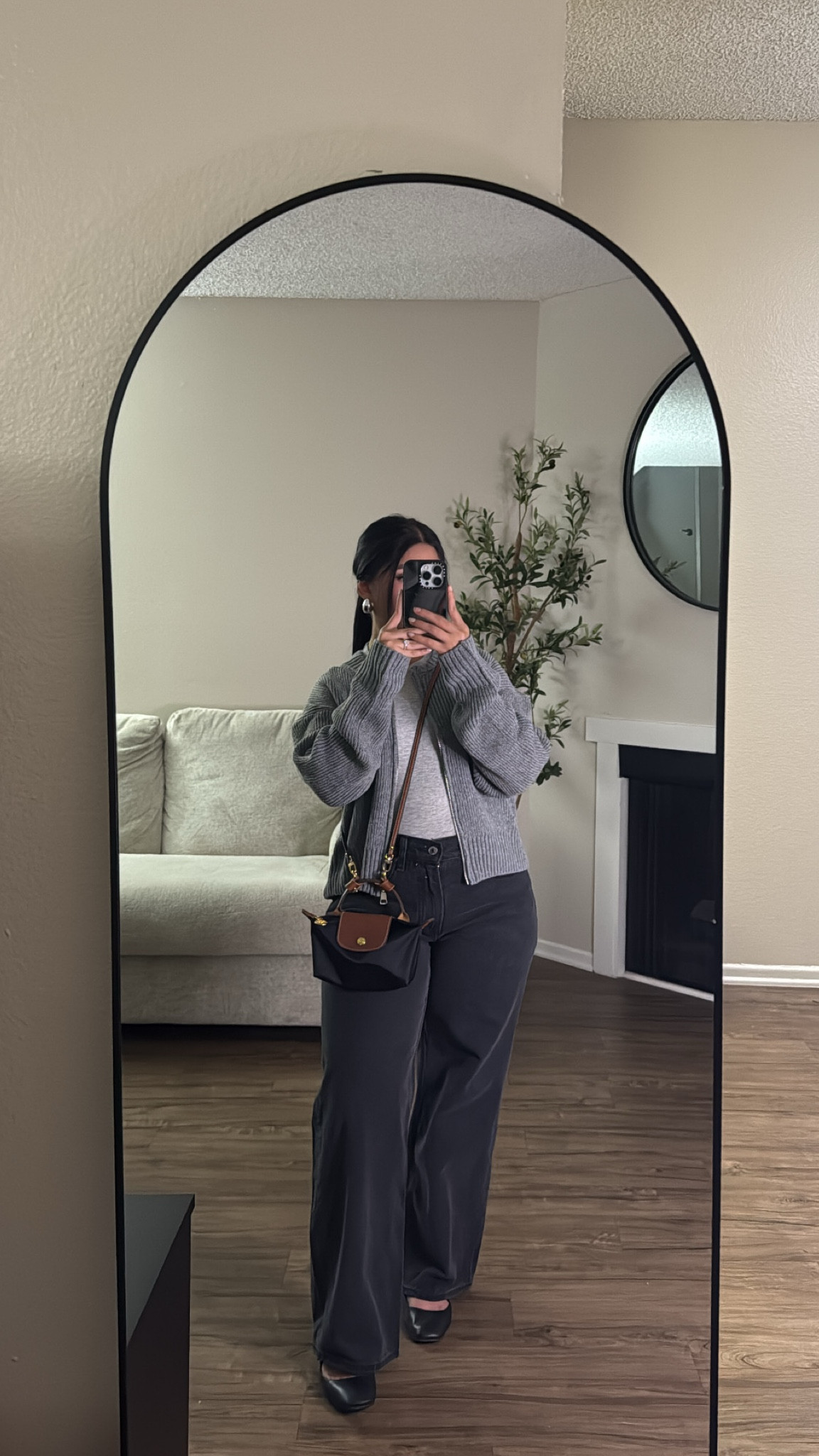 wearing a size small in sweater and size 26 in jeans, my bag in in black 🫶🏻

#LTKStyleTip #LTKFindsUnder50 #LTKPetite