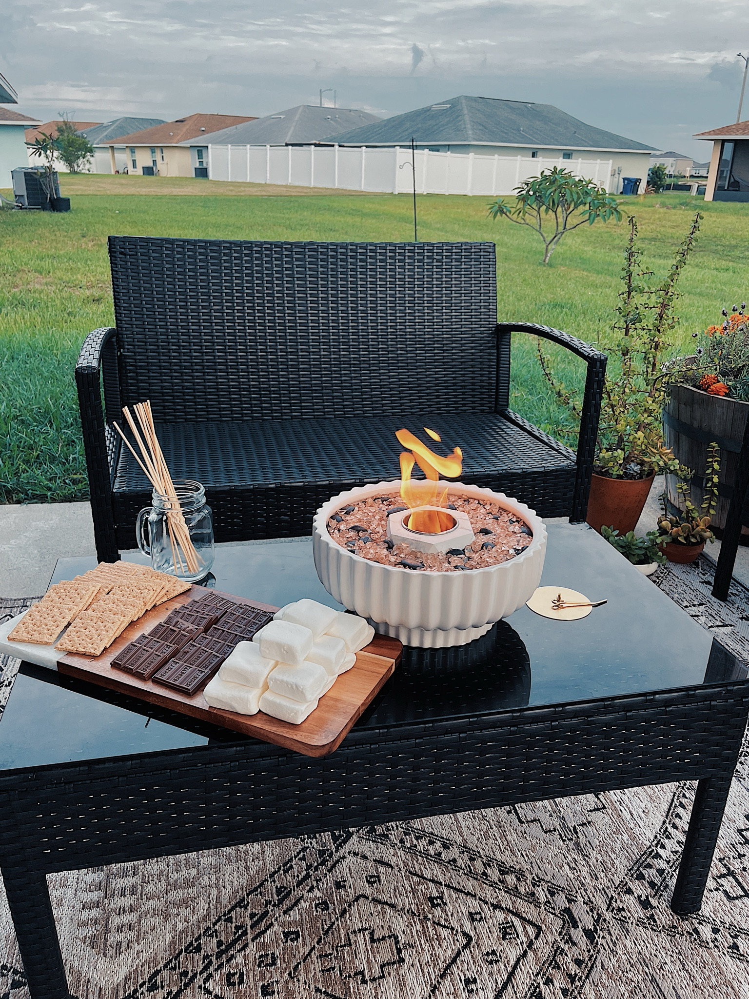 The White planter i made my diy s’mores fire pit is back in stock!! 

#LTKhome #LTKstyletip #LTKSeasonal