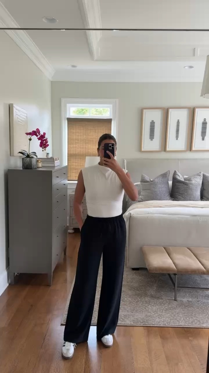 Shoes on sale @nordstrom now!!

adidas, sambas, sambas on sale, sambas outfit, black and white outfit, workwear, loungewear, grace white 

 

#LTKgrwm #LTKmomlife #LTKWorkwear