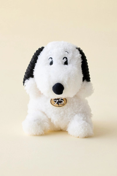 Peanuts Snoopy 75th Anniversary Palm Plushie | Urban Outfitters (US and RoW)