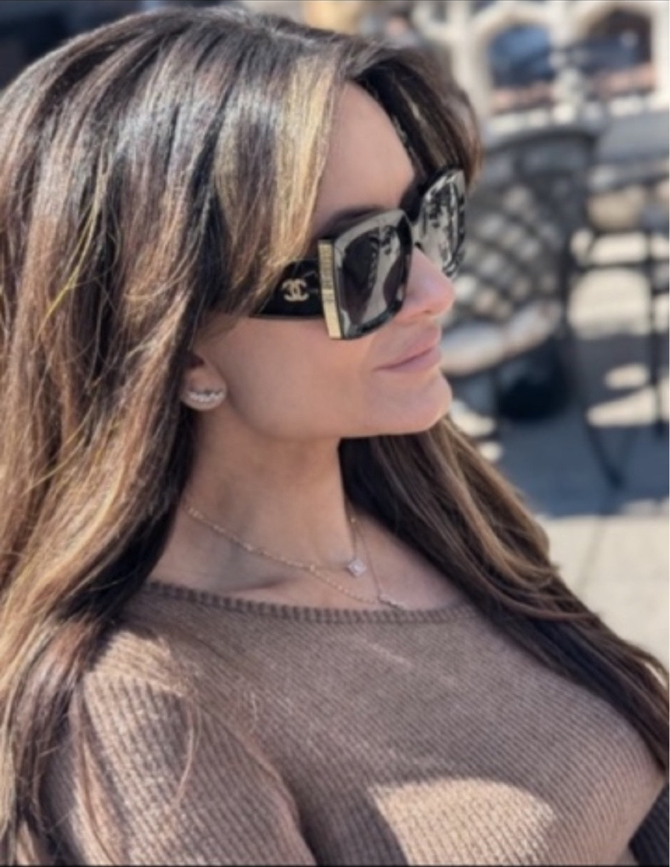 #Chanel #ChanelSunglasses #Sunglasses #FallLooks #FallStyle 

#LTKSeasonal #LTKover40 #LTKstyletip