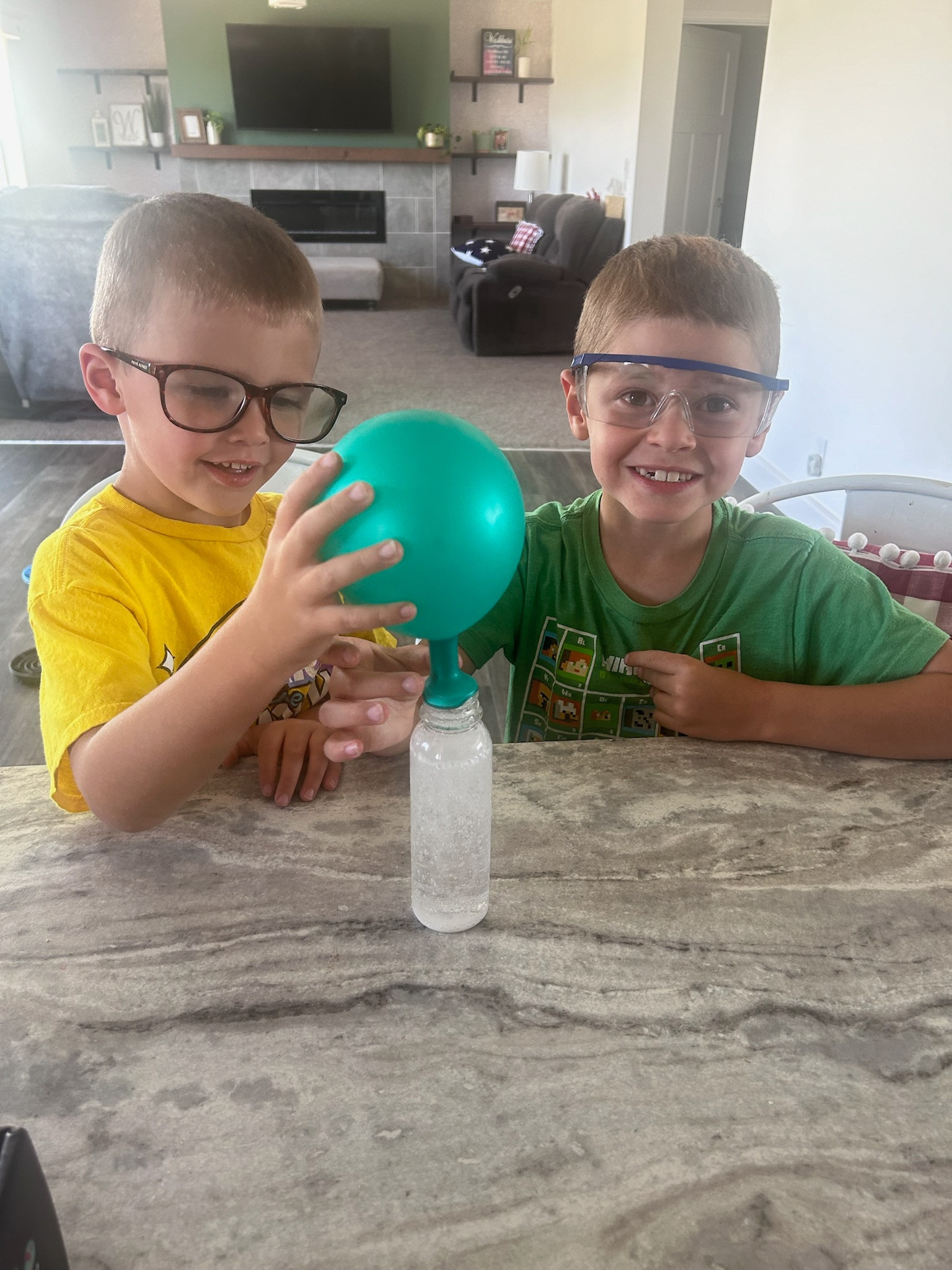🎁 GIFT IDEA!

My boys love this science kit, it comes with so many different experiments! It’s perfect for your little scientist 🧑‍🔬 

** make sure to click FOLLOW ⬆️⬆️⬆️ so you never miss a post ❤️❤️

📱➡️ simplylauradee.com

#LTKKids #LTKFamily #LTKHome