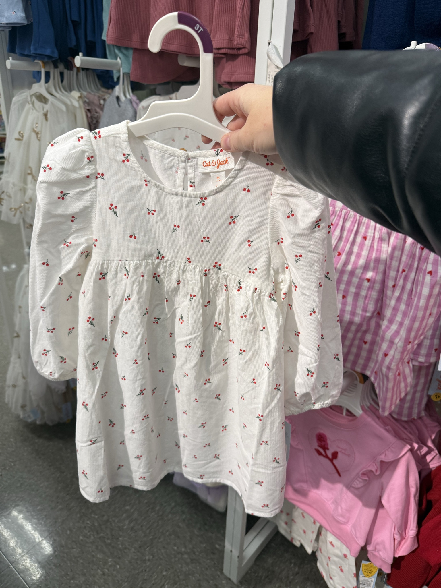 Toddler girl holiday outfit 

#LTKmomlife #LTKHoliday #LTKKids