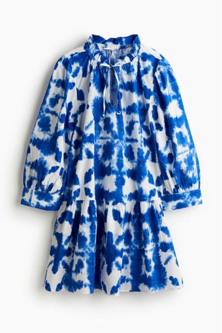 Blue and white patterned dress 

#LTKfindsunder50 #LTKSeasonal #LTKstyletip
