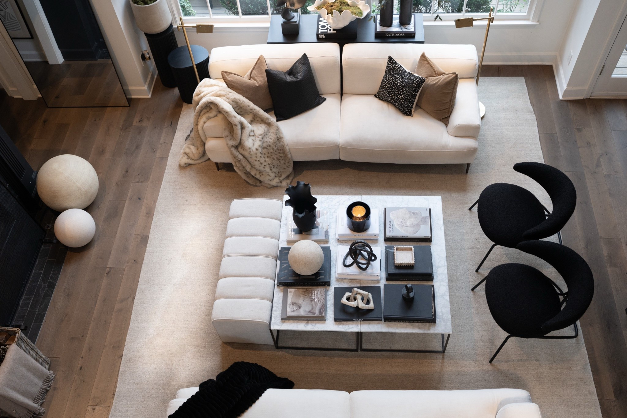 A room with a view and a view with a room!


House of Valentina, classic modern, home decor, interior design



#LTKSaleAlert #LTKOver40 #LTKHome