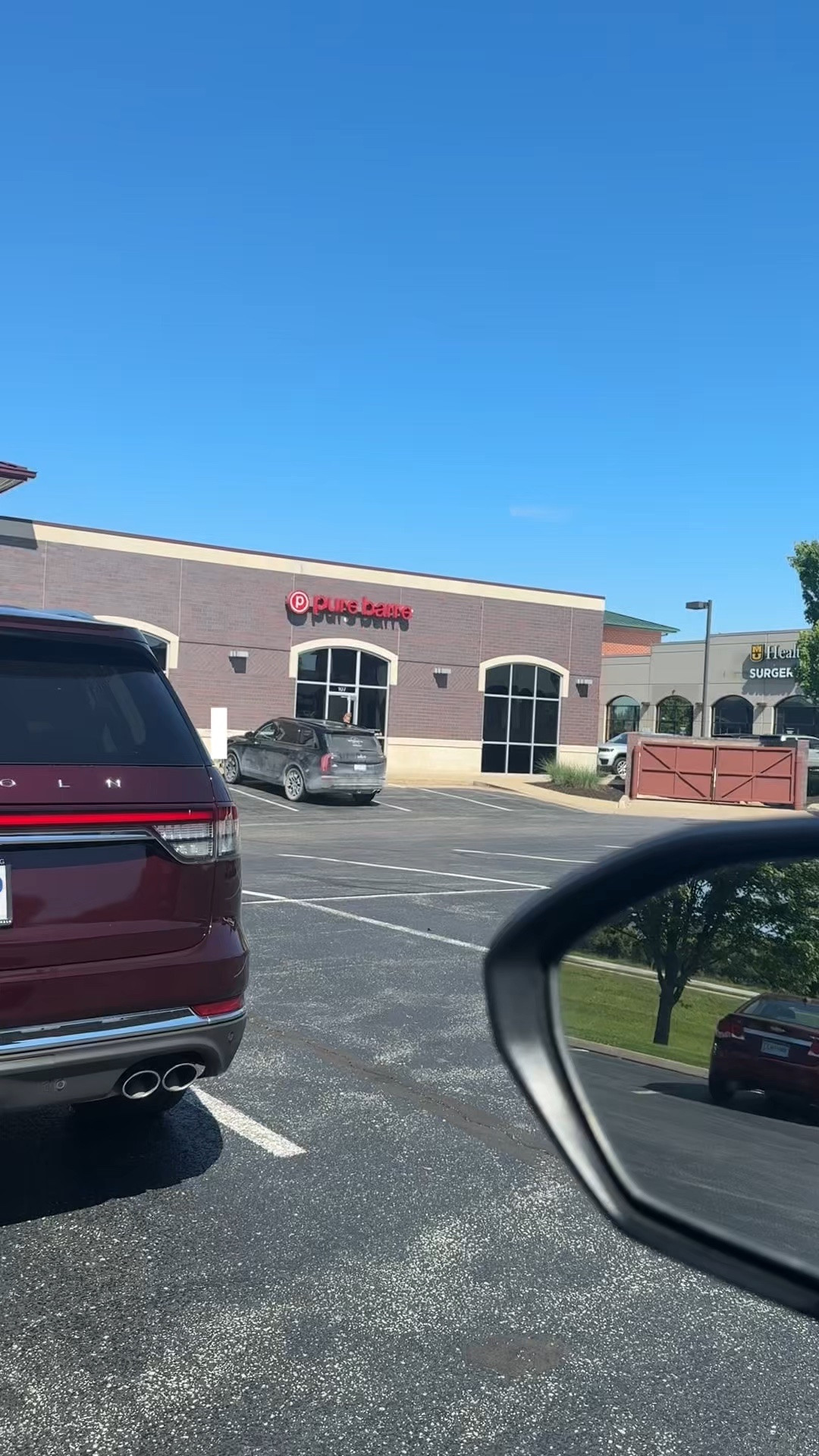Run errands with me!


Errands vlog

#LTKmorningroutine #LTKdayinmylife #LTKvlog
