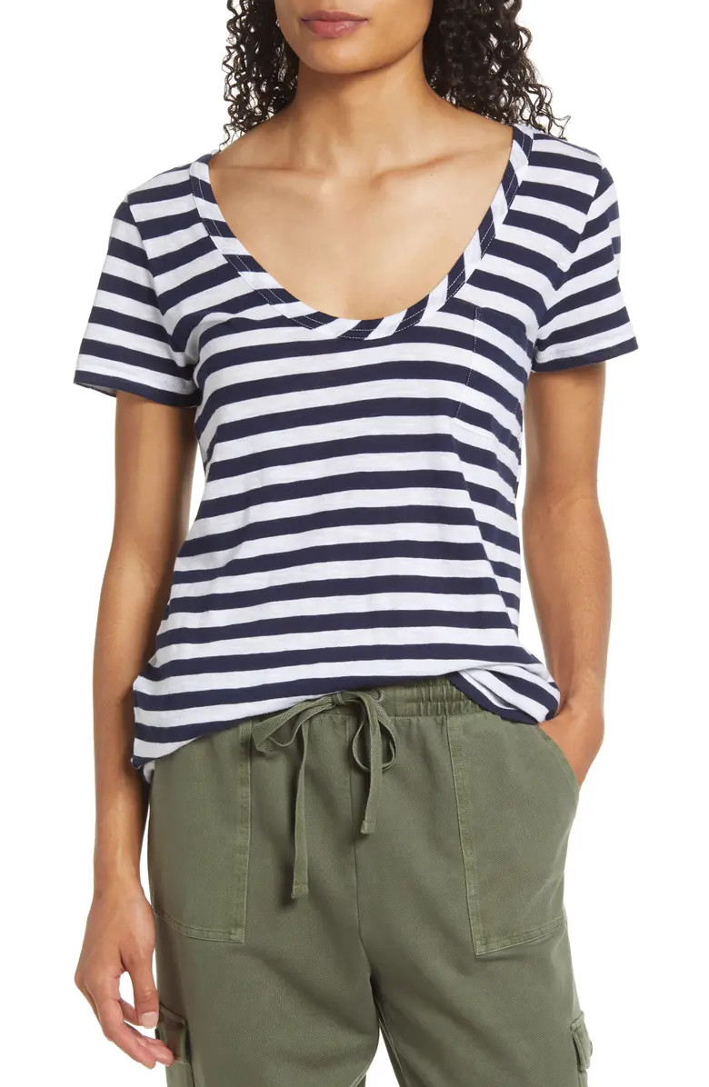 Caslon® Rounded V-Neck T-Shirt | Nordstrom | Nordstrom