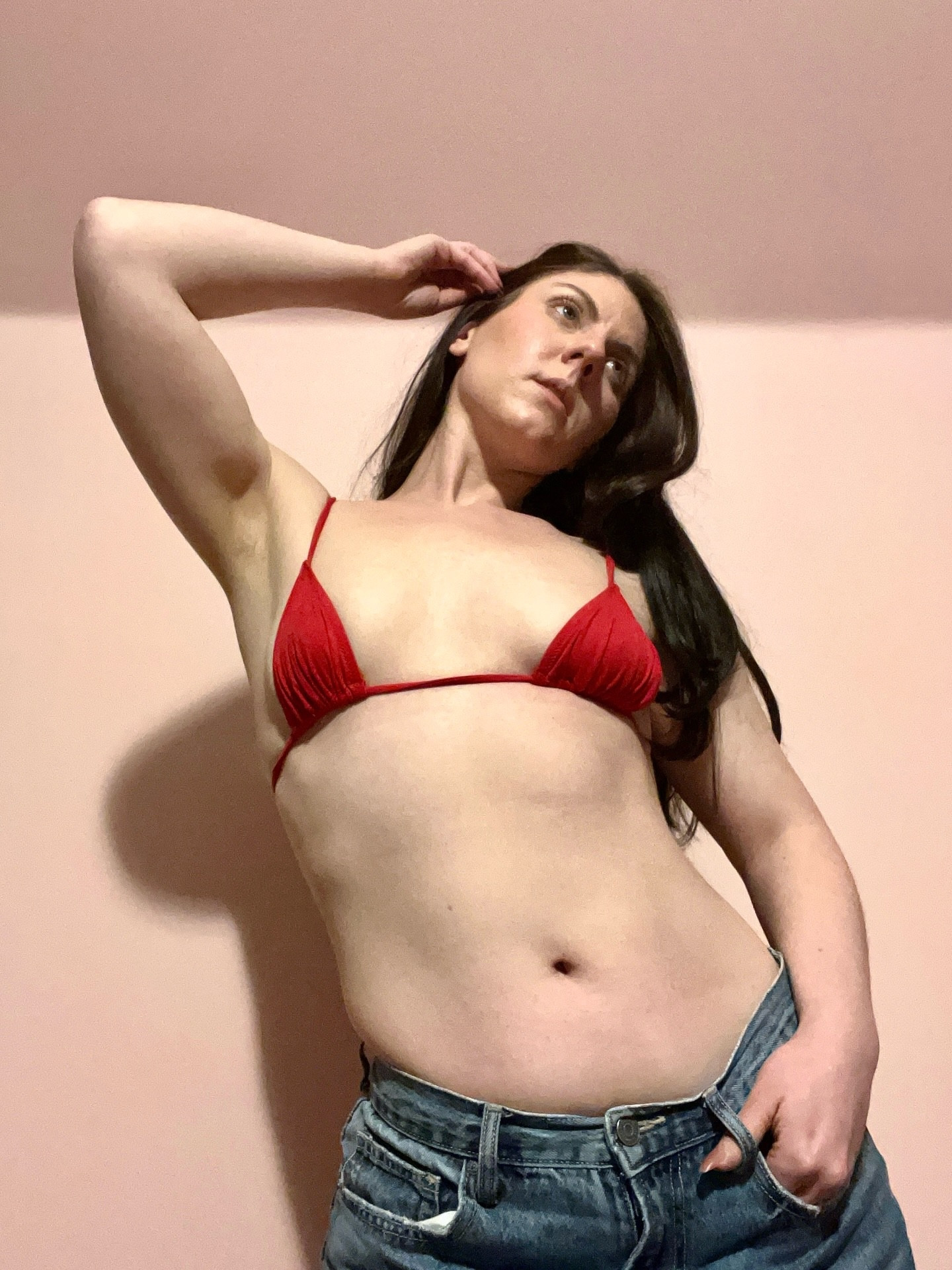 she’s probably ready to be on the beach with a mojito 🍋‍🟩🏖️ where’s your escape from reality?! 

#thebananniediaries #redbikinis #tropicofc #mojitotime #vacayready