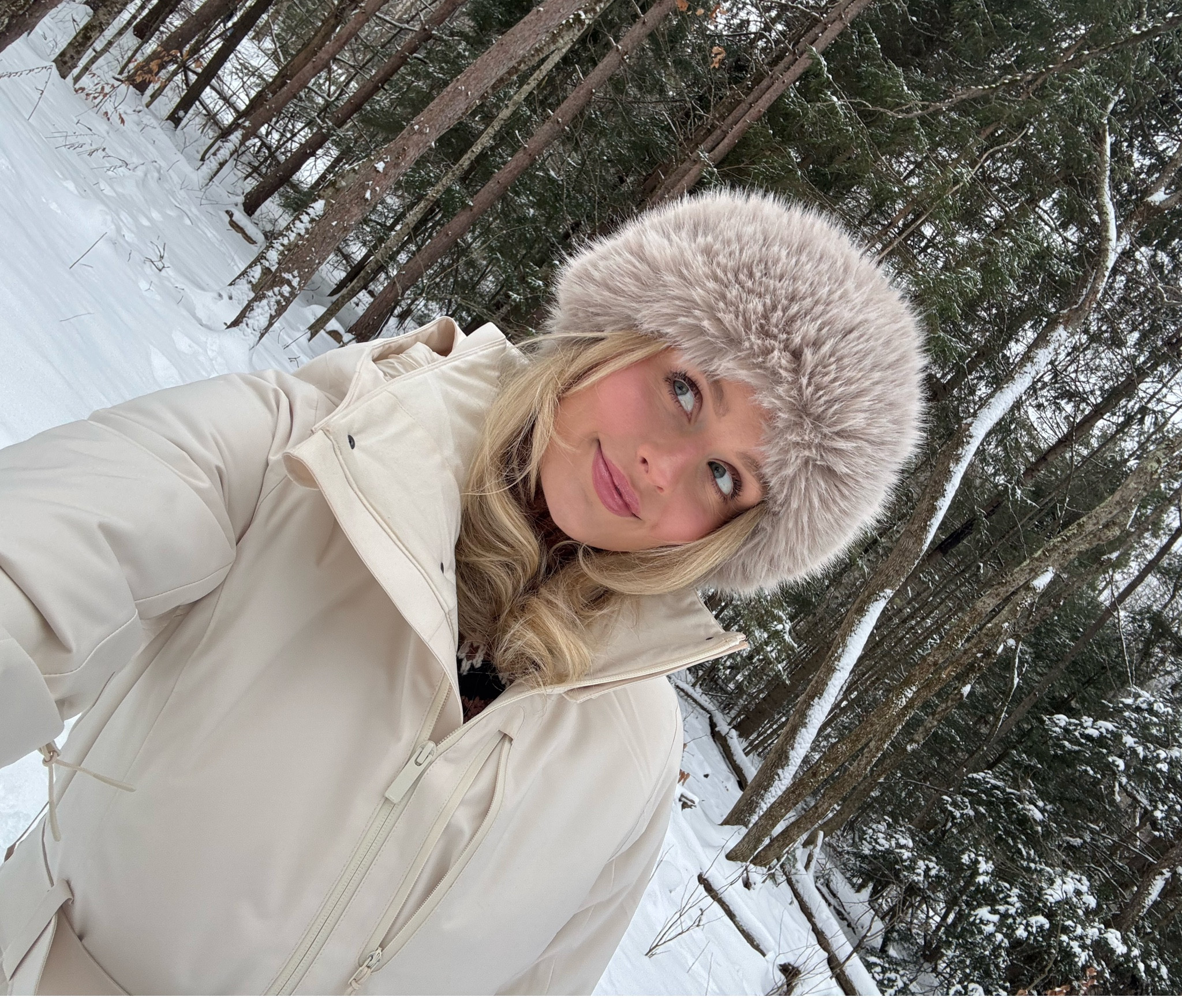 winter wonderland ❄️ I’ve been wearing this headband on repeat! It’s the color ‘OAT’ limited edition

#LTKHoliday #LTKSeasonal