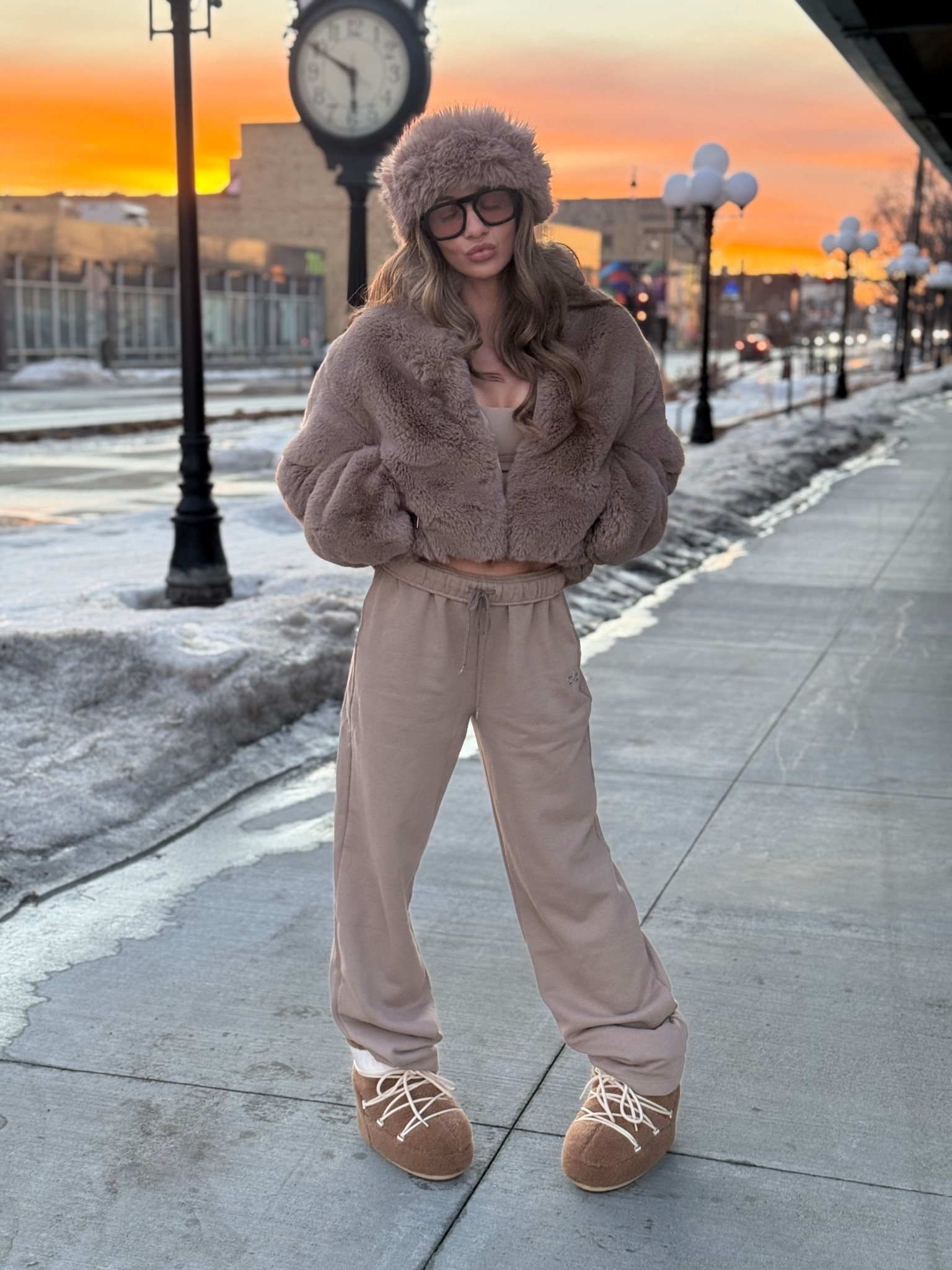 Cold winter casual outfit Alo fur jacket sweats moon boots outfit fur headband Elisa j sunglasses 

#LTKActive #LTKdayinmylife #LTKSeasonal