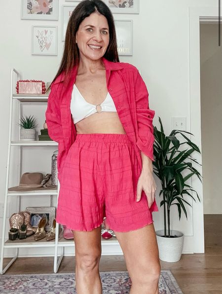 I love this amazon two piece long sleeve button down and shorts set. It comes in multiple colors and is so comfy. I paired it with a white two piece bikini but you can wear it by itself or mix and match with other pieces! Is a great staple for the spring and summer!



#LTKFindsUnder100 #LTKSwim #LTKStyleTip